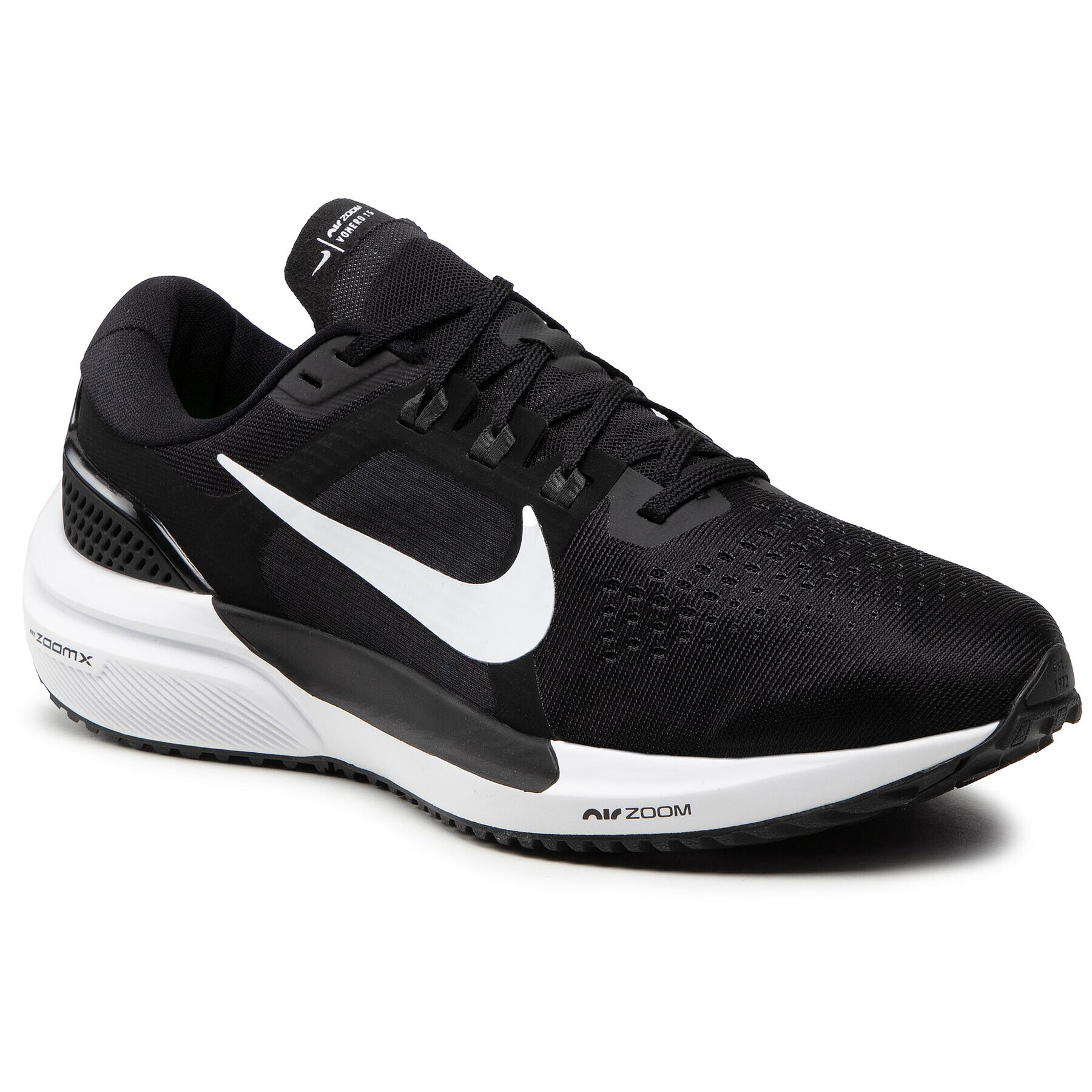 Nike Обувки Air Zoom Vomero 15 4E Черен - Pepit.bg