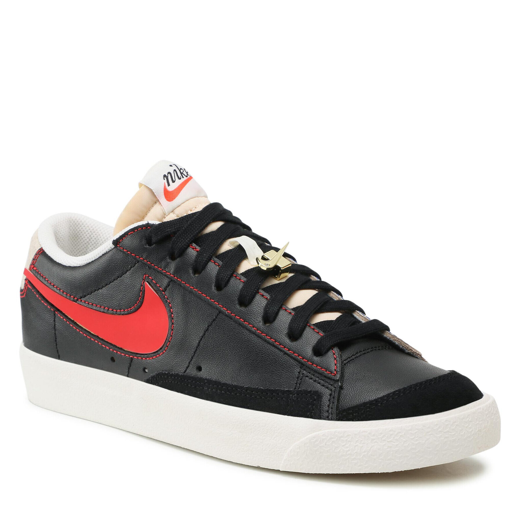 Nike Обувки Blazer Low '77 Prm DH4370 001 Черен - Pepit.bg