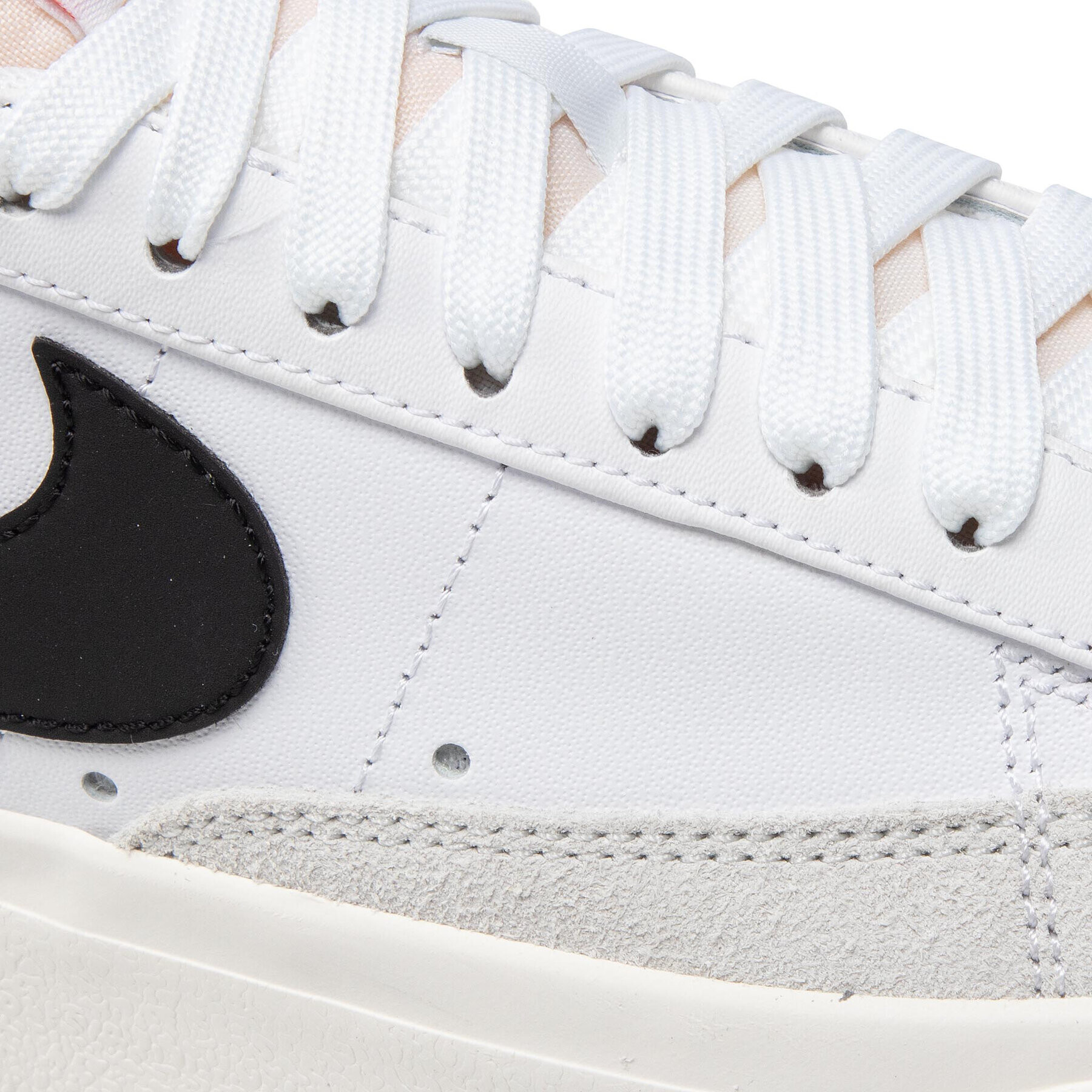 Nike Обувки Blazer Low Platform DJ0292 Бял - Pepit.bg