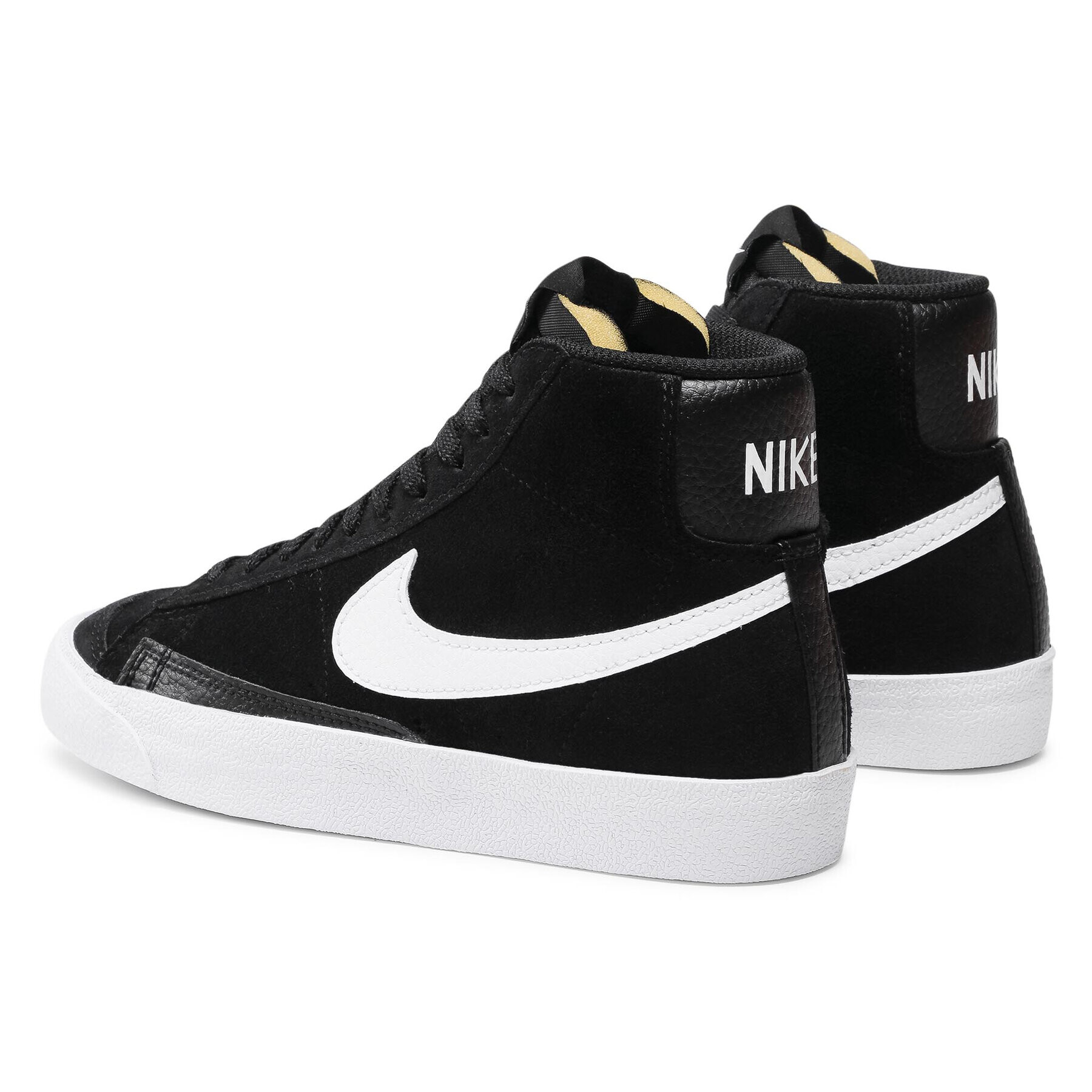 Nike Обувки Blazer Mid '77 DD6613 001 Черен - Pepit.bg