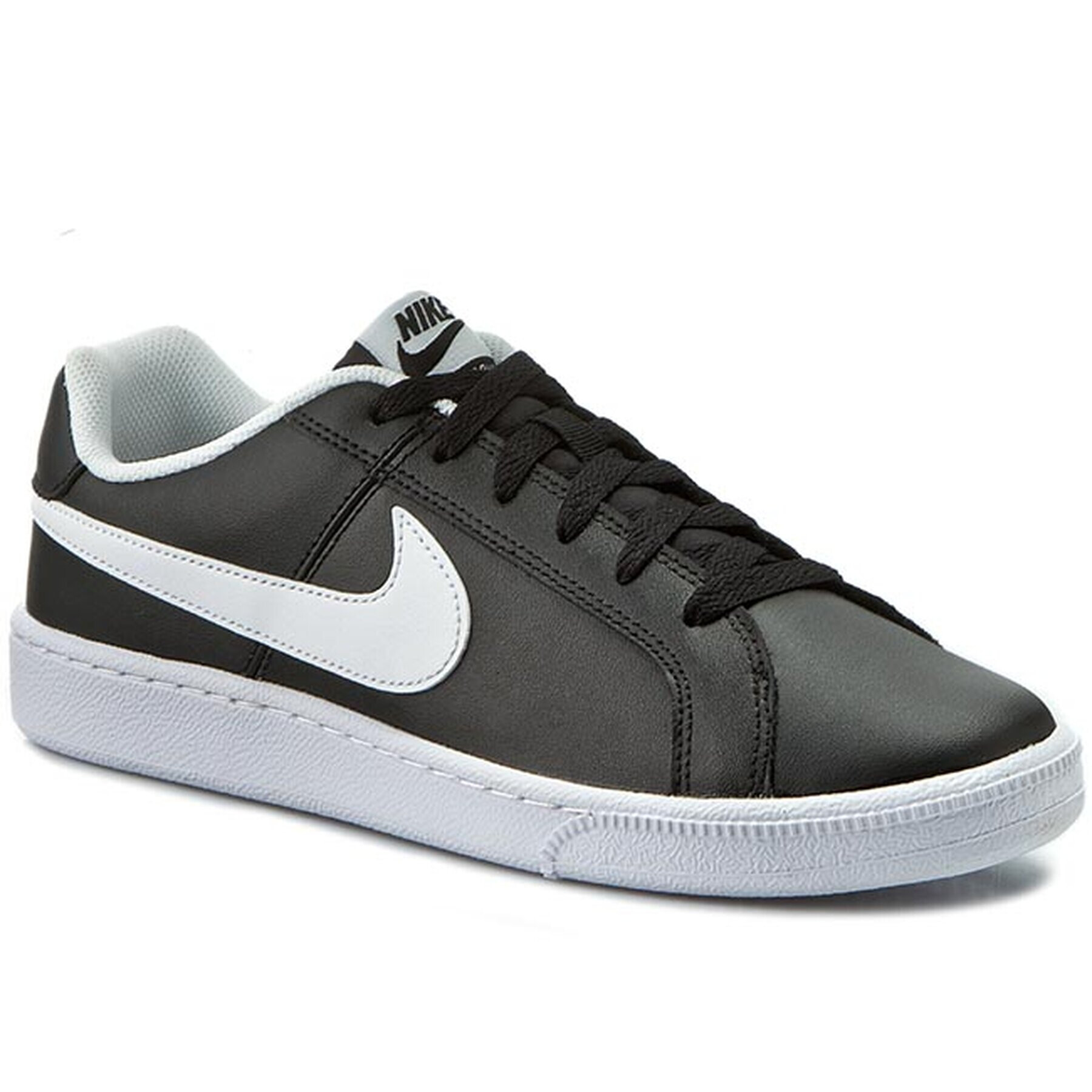 Nike Обувки Court Royale 749747 010 Черен - Pepit.bg