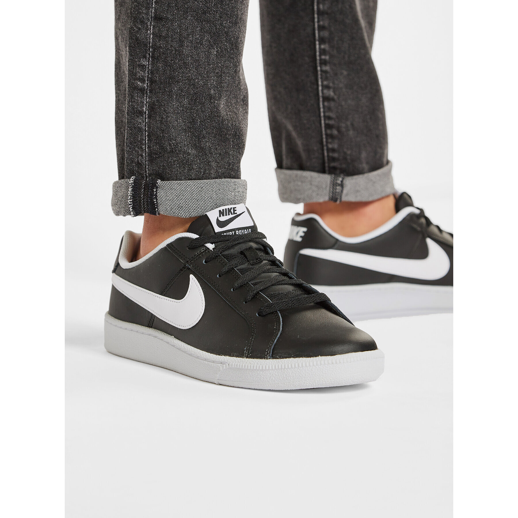 Nike Обувки Court Royale 749747 010 Черен - Pepit.bg