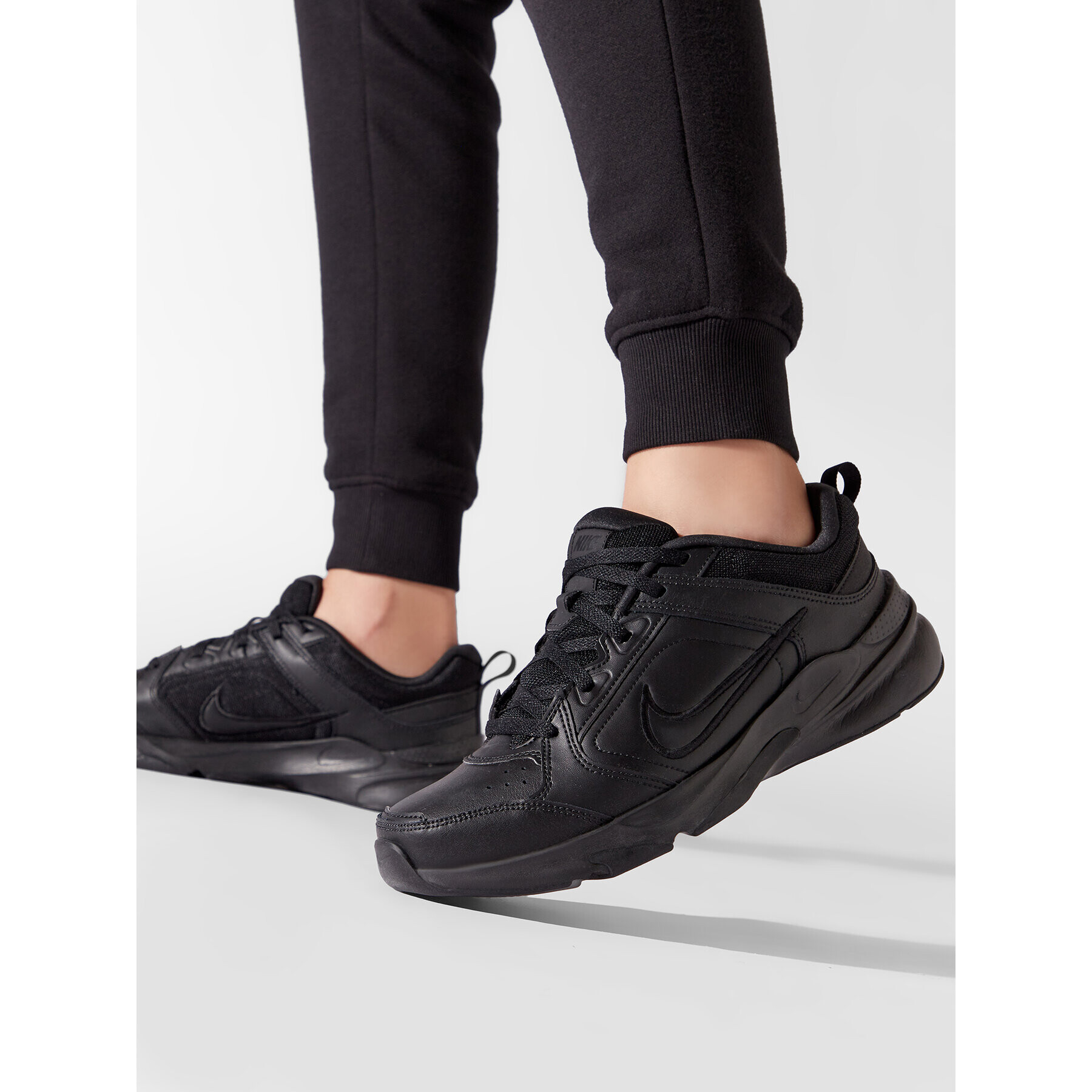 Nike Обувки Defyallday DJ1196 001 Черен - Pepit.bg