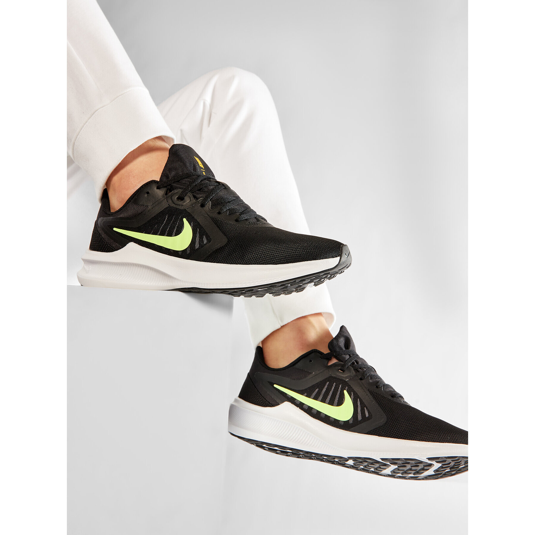 Nike Обувки Downshifter 10 CI9981 009 Черен - Pepit.bg