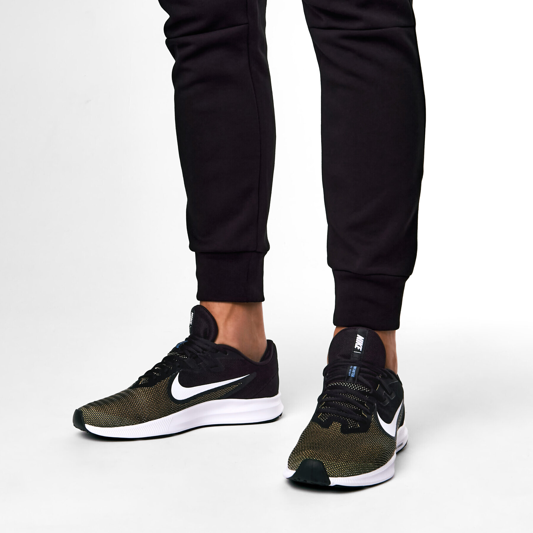 Nike Обувки Downshifter 9 AQ7481 800 Черен - Pepit.bg