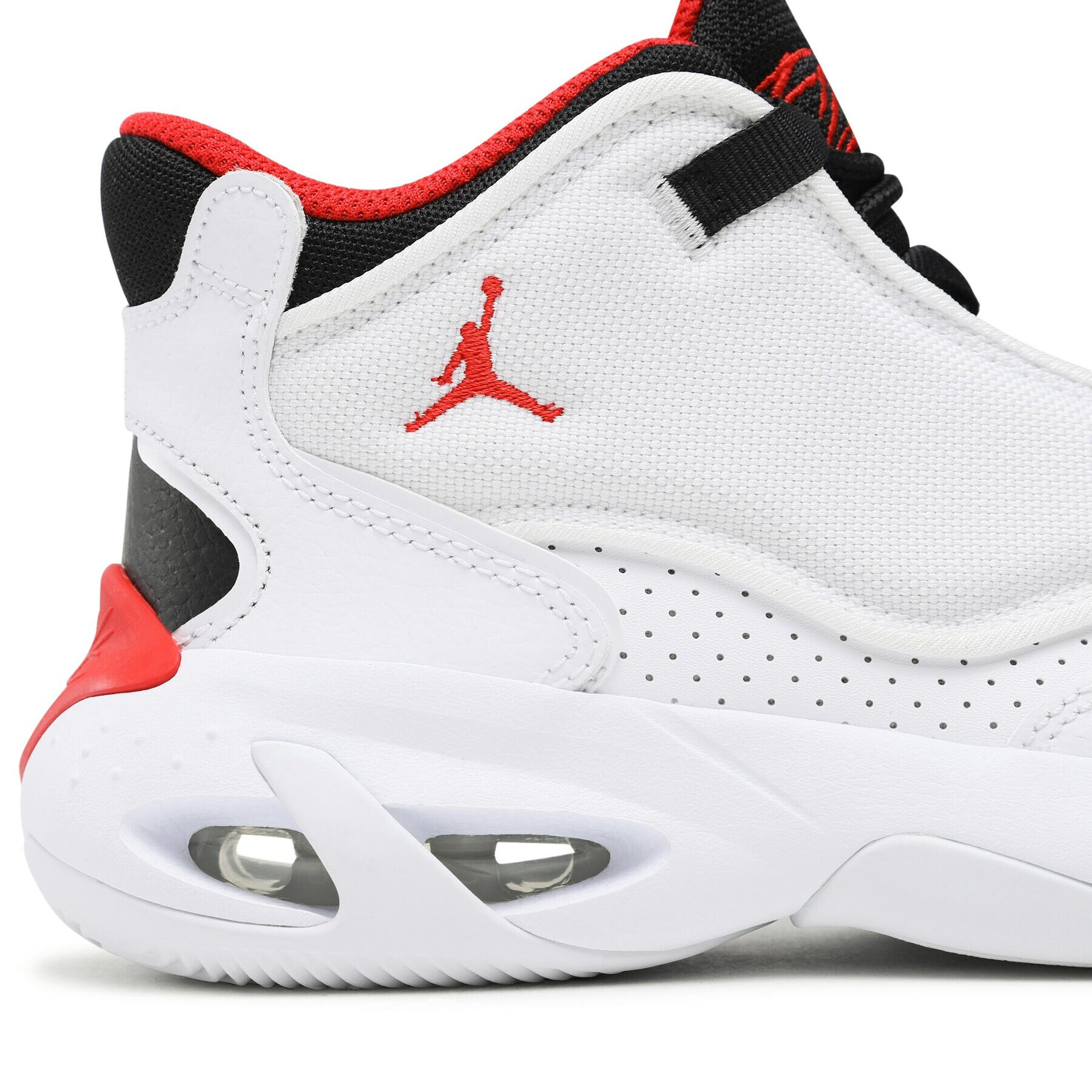 Nike Обувки Jordan Max Aura 4 (GS) DQ8404 160 Бял - Pepit.bg