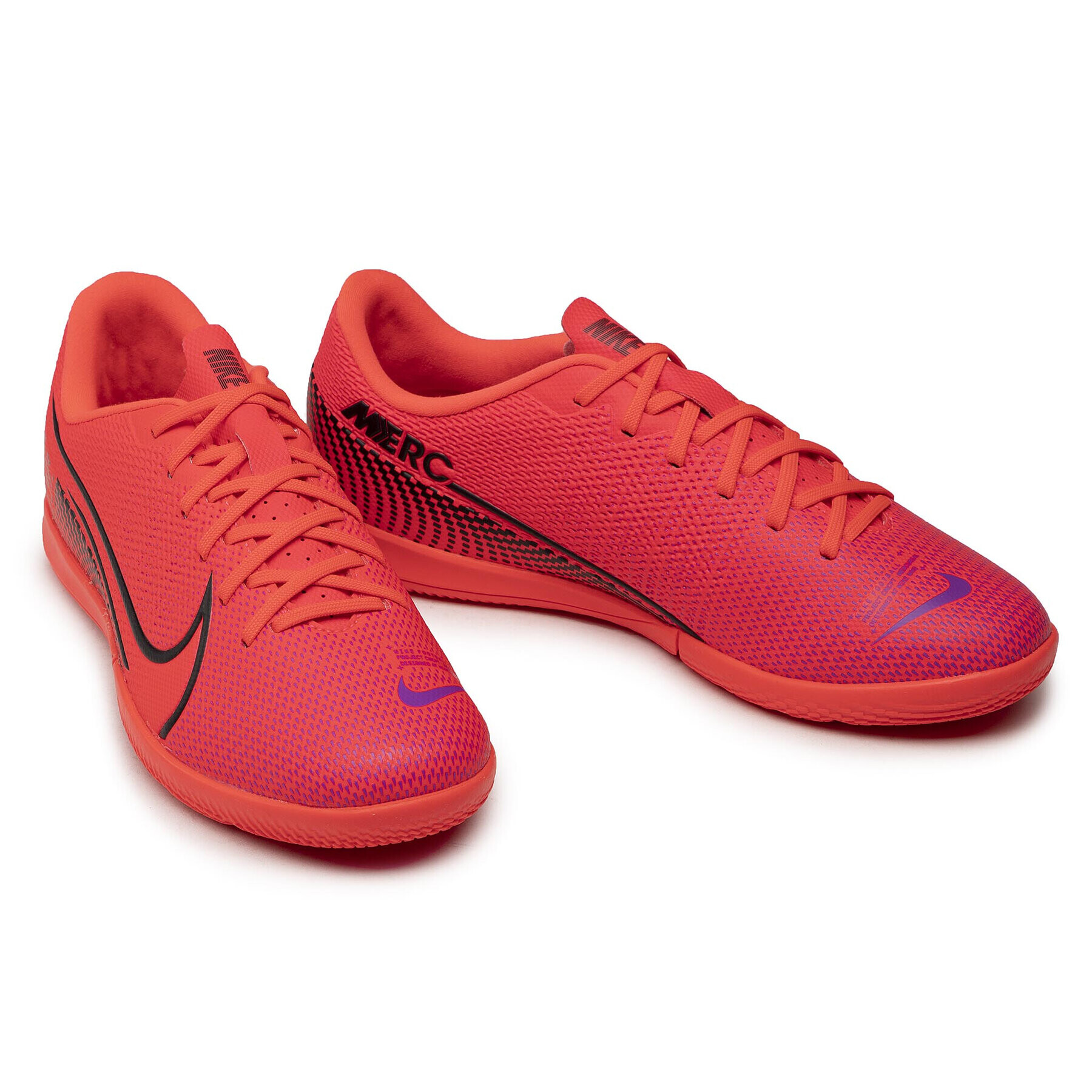 Nike Обувки Jr Vapor 13 Academy Ic AT8137 606 Червен - Pepit.bg