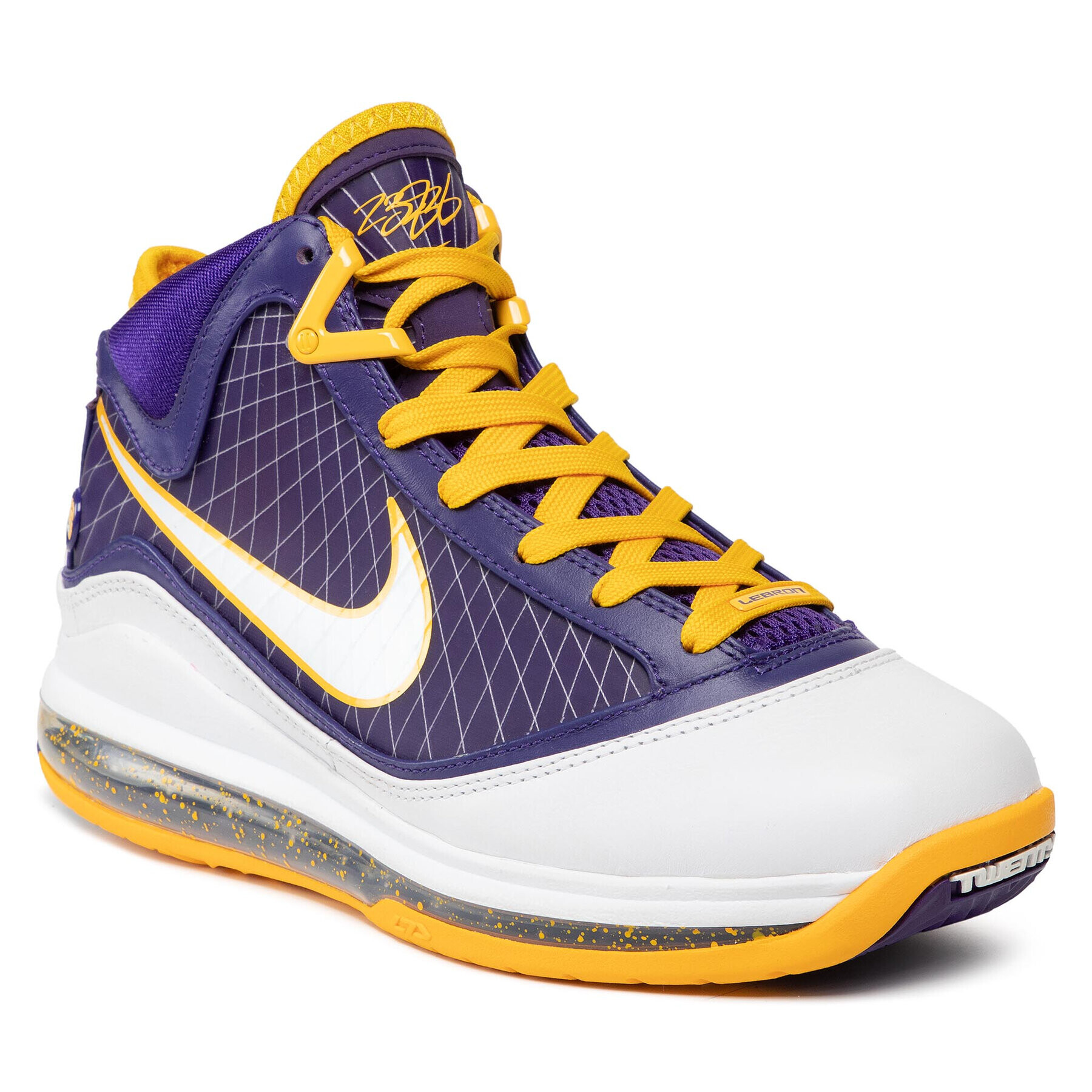 Nike Обувки Lebron VII Qs CW2300 500 Жълт - Pepit.bg