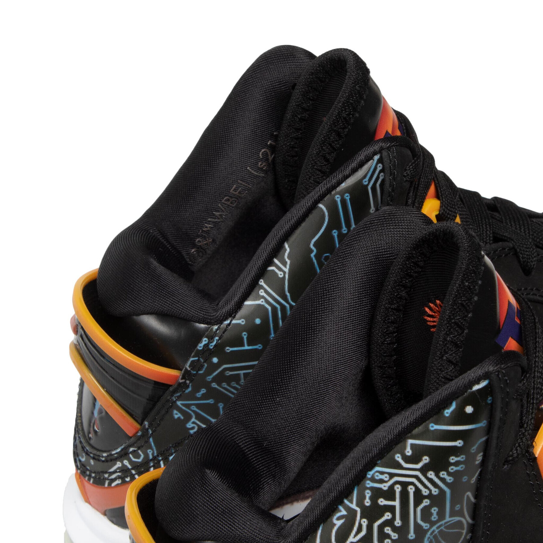 Nike Обувки Lebron VIII Qs DB1732 001 Черен - Pepit.bg