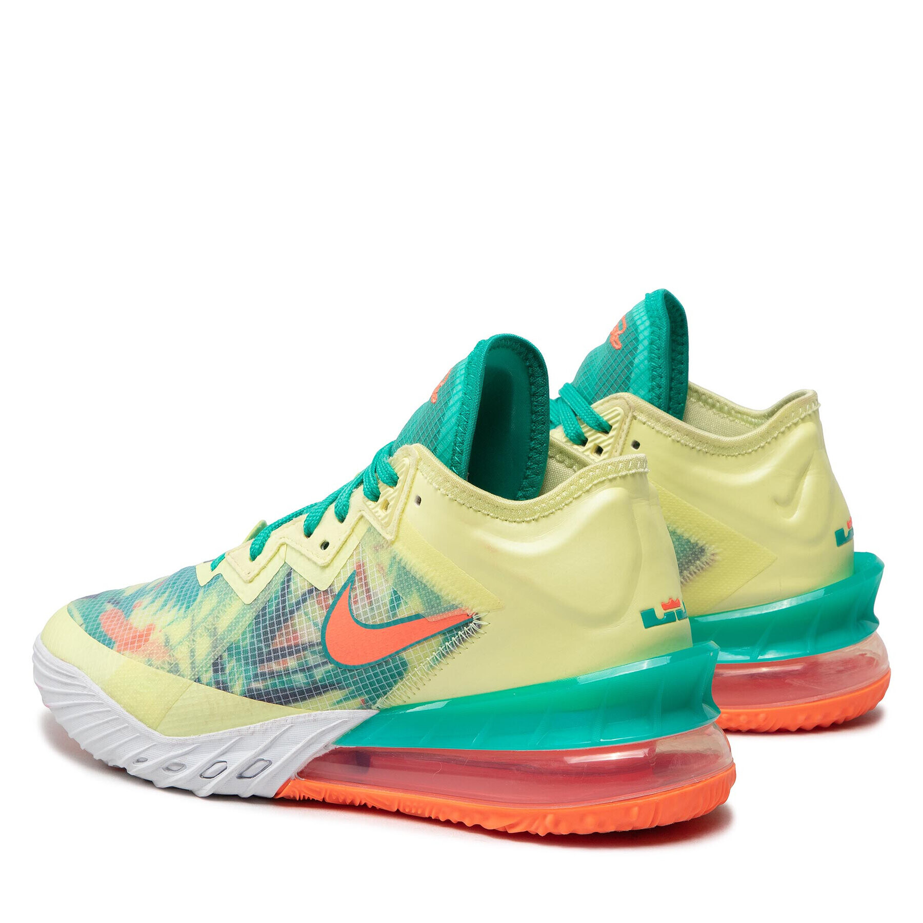 Nike Обувки Lebron XVII Low CV7562 300 Жълт - Pepit.bg