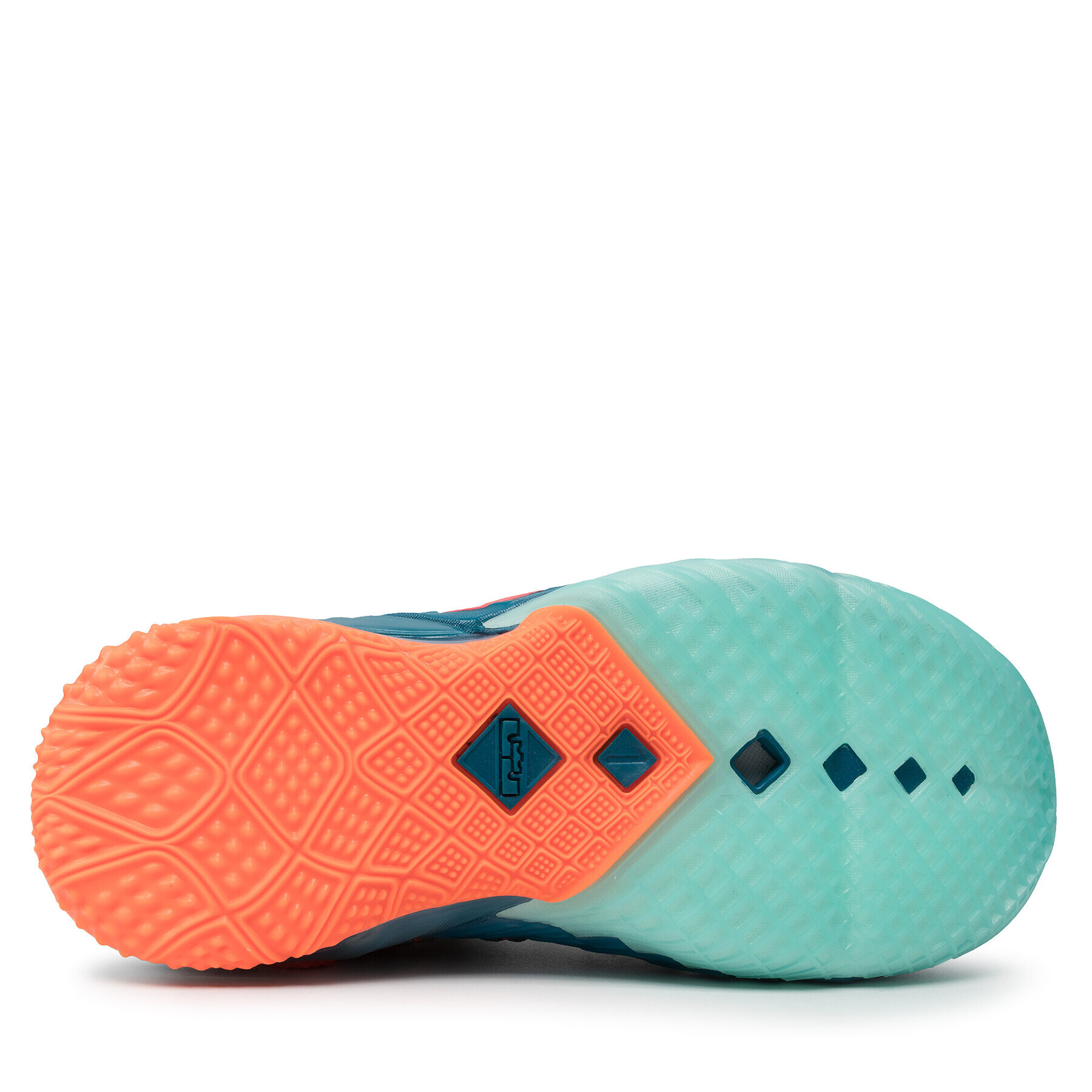 Nike Обувки Lebron XVIII (Gs) CW2760 300 Зелен - Pepit.bg