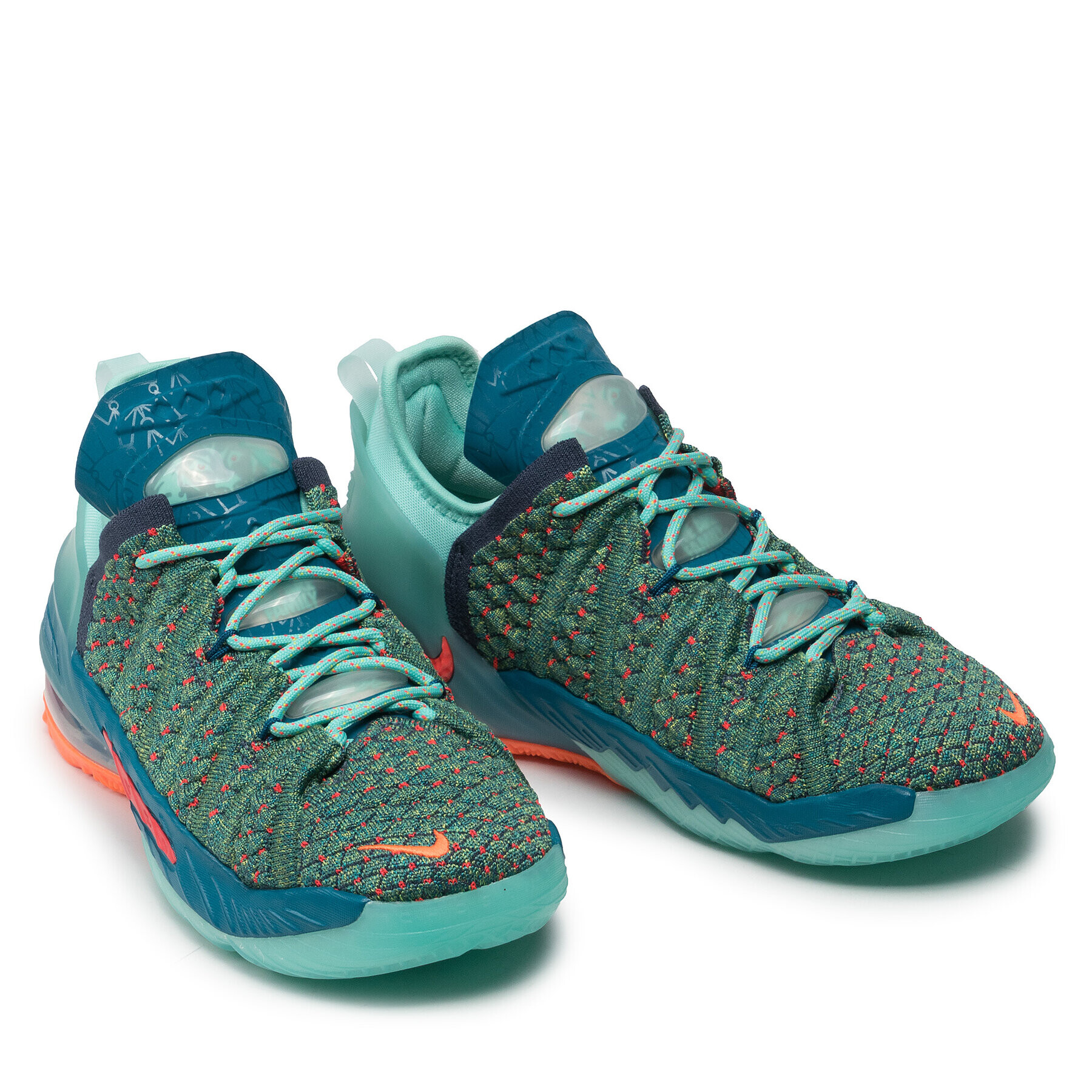Nike Обувки Lebron XVIII (Gs) CW2760 300 Зелен - Pepit.bg