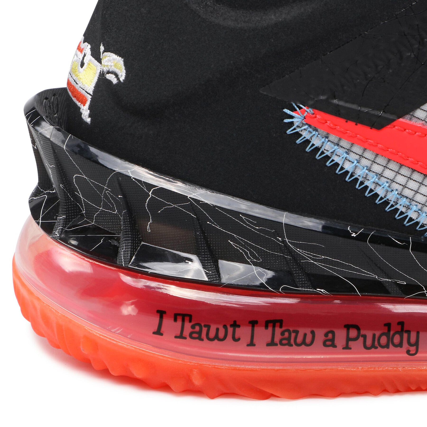 Nike Обувки Lebron XVIII Low CV7562 103 Сив - Pepit.bg