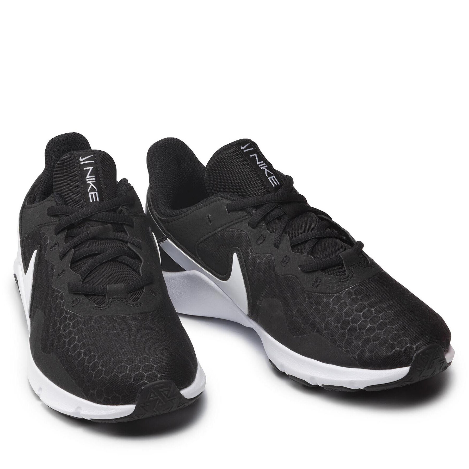Nike Обувки Legend Essential 2 CQ9356 001 Черен - Pepit.bg