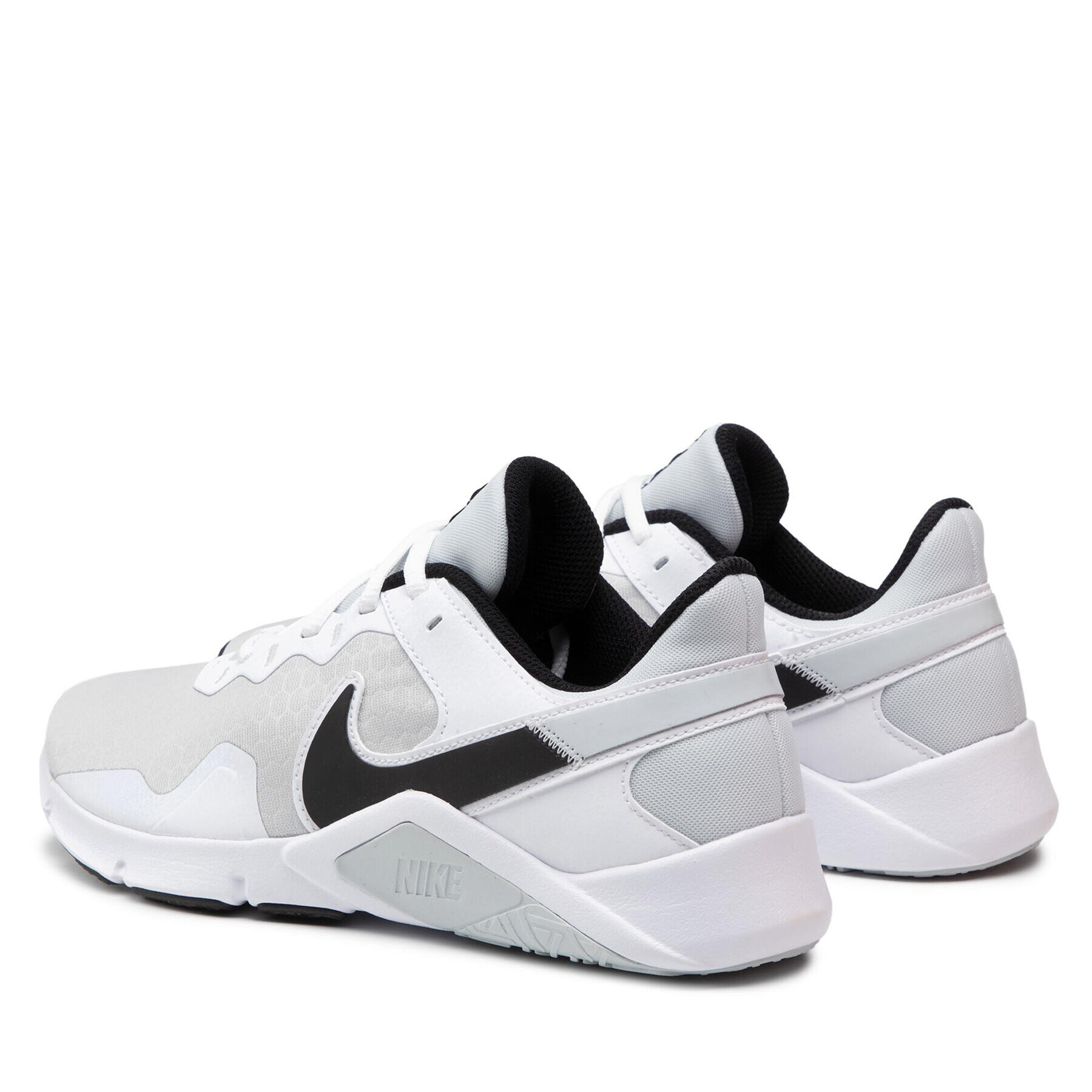 Nike Обувки Legend Essential 2 CQ9356 002 Сив - Pepit.bg