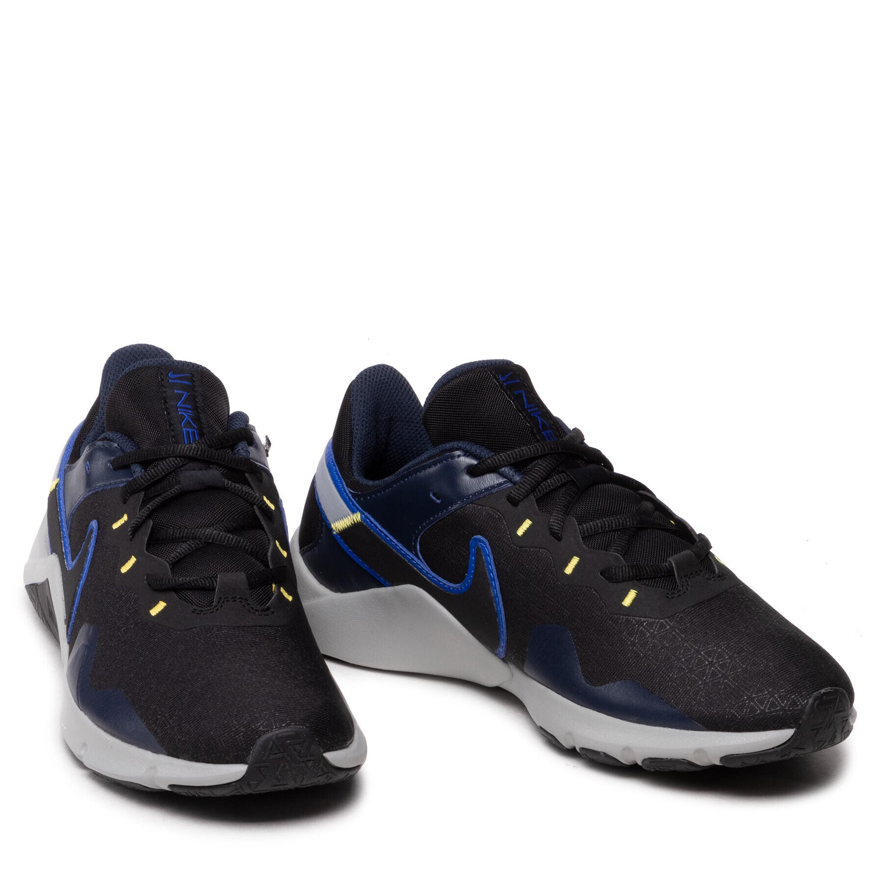 Nike Обувки Legend Essential 2 CQ9356 034 Черен - Pepit.bg