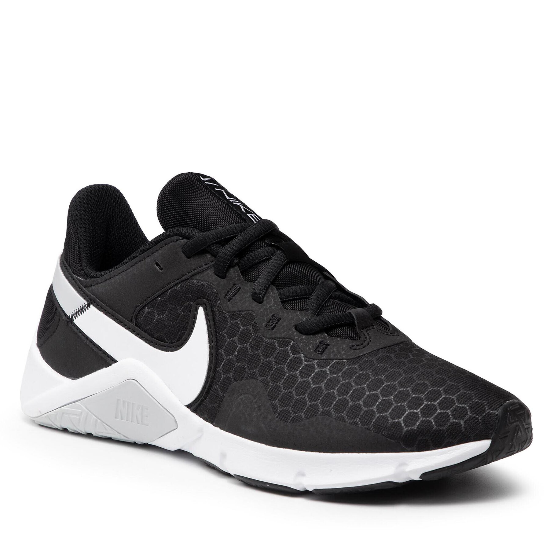 Nike Обувки Legend Essential 2 CQ9545 001 Черен - Pepit.bg