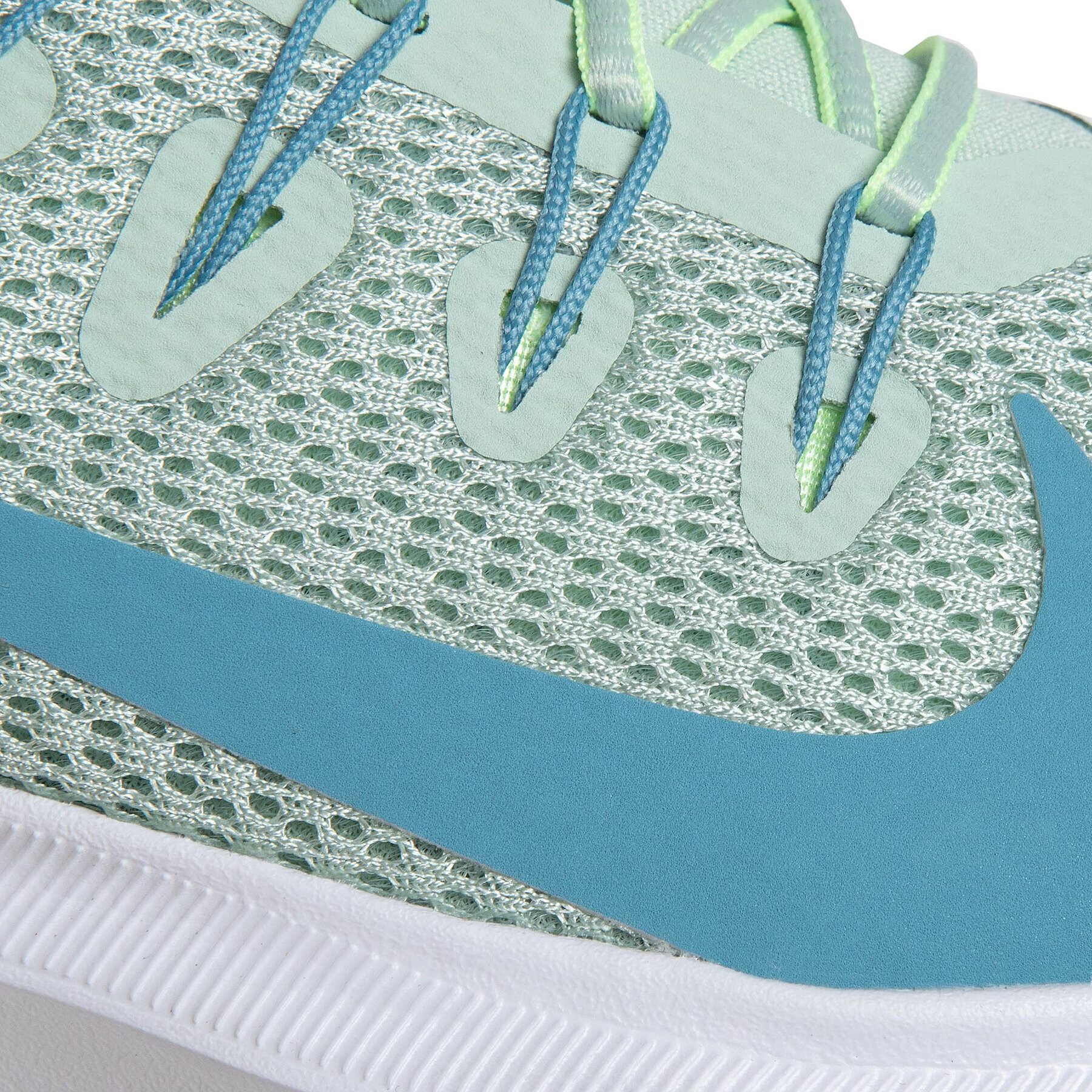 Nike Обувки Quest 2 CI3803 301 Зелен - Pepit.bg