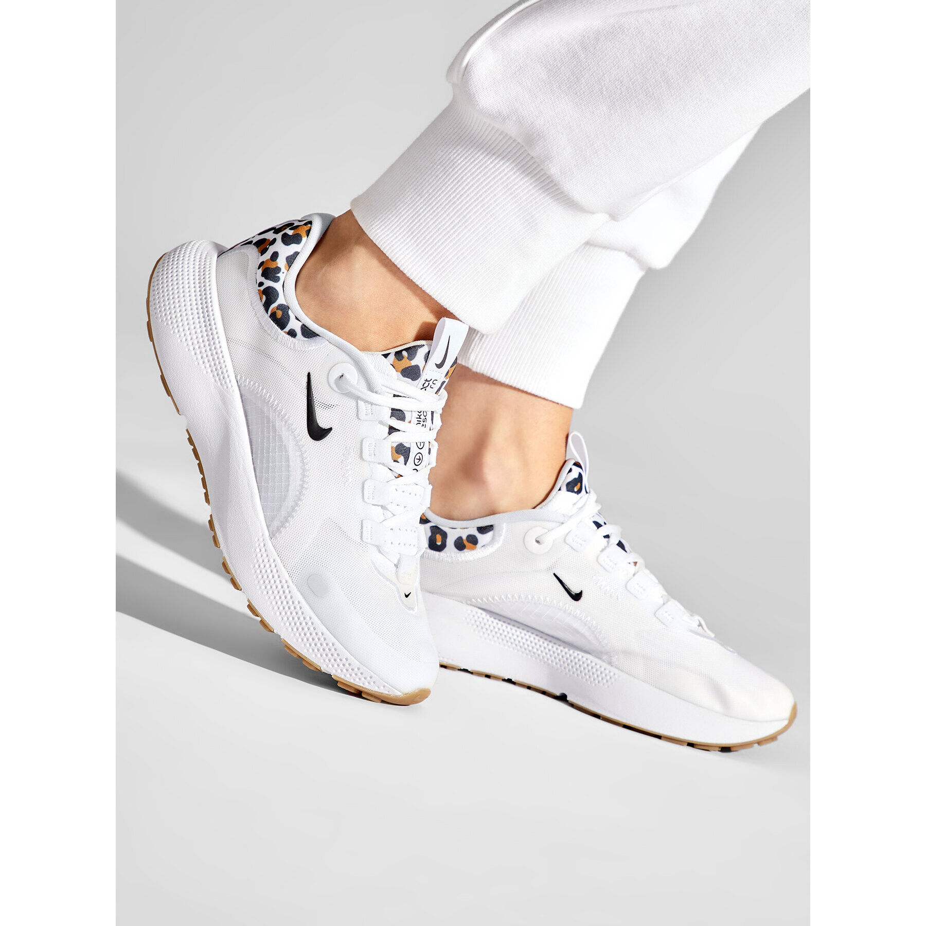 Nike Обувки React Escape Rn DM3083 100 Бял - Pepit.bg