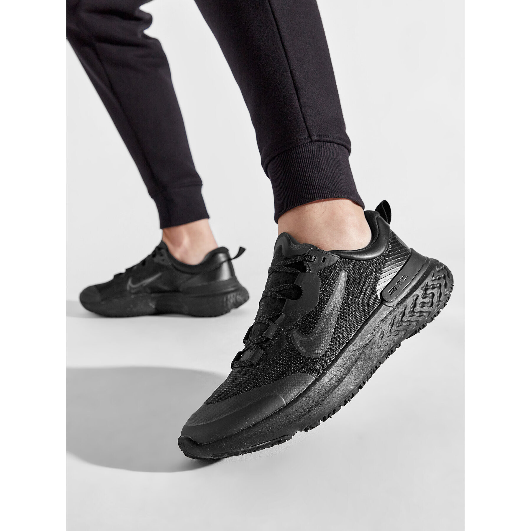 Nike Обувки React Miler 2 Shield DC4064 002 Черен - Pepit.bg