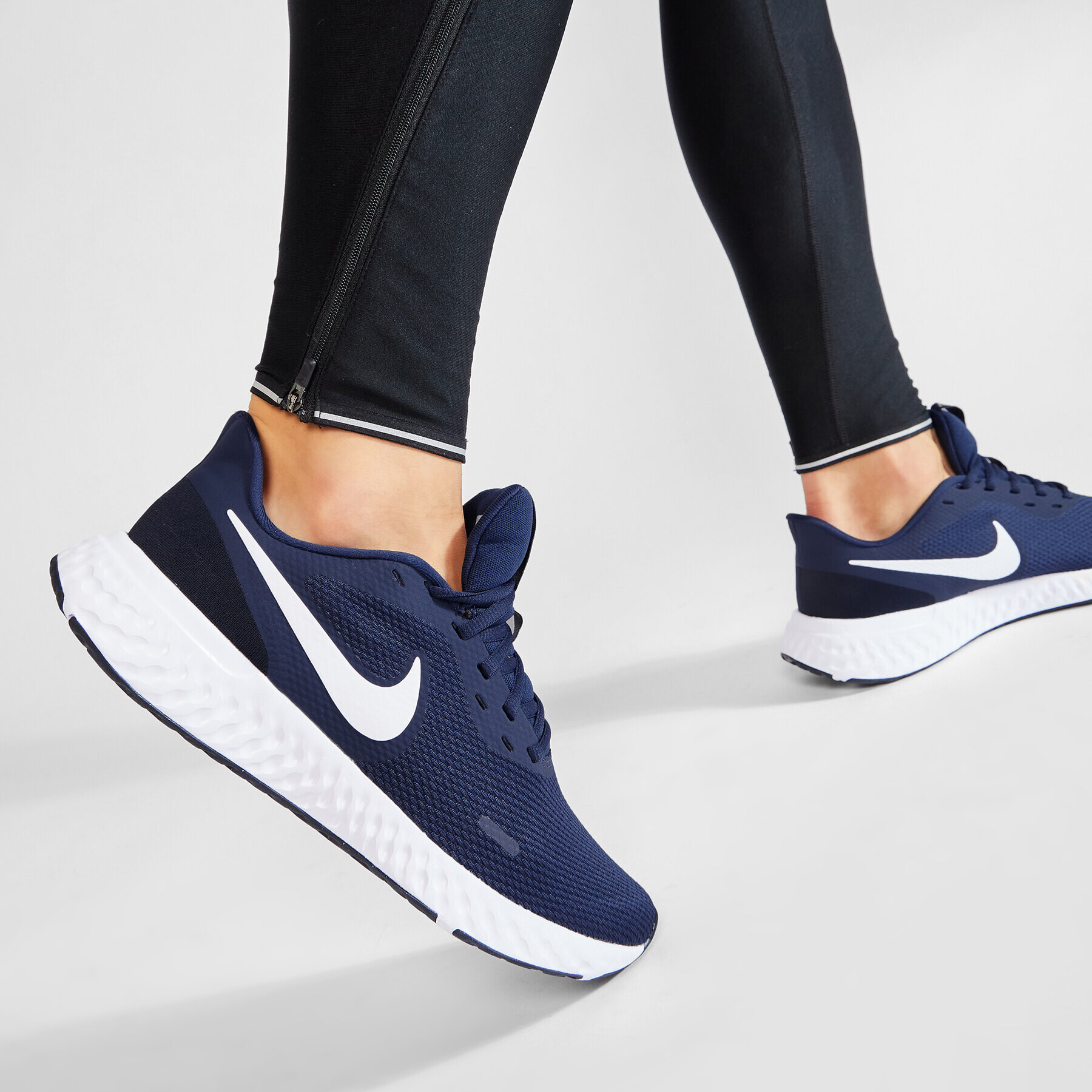 Nike Обувки Revolution 5 BQ3204 400 Тъмносин - Pepit.bg