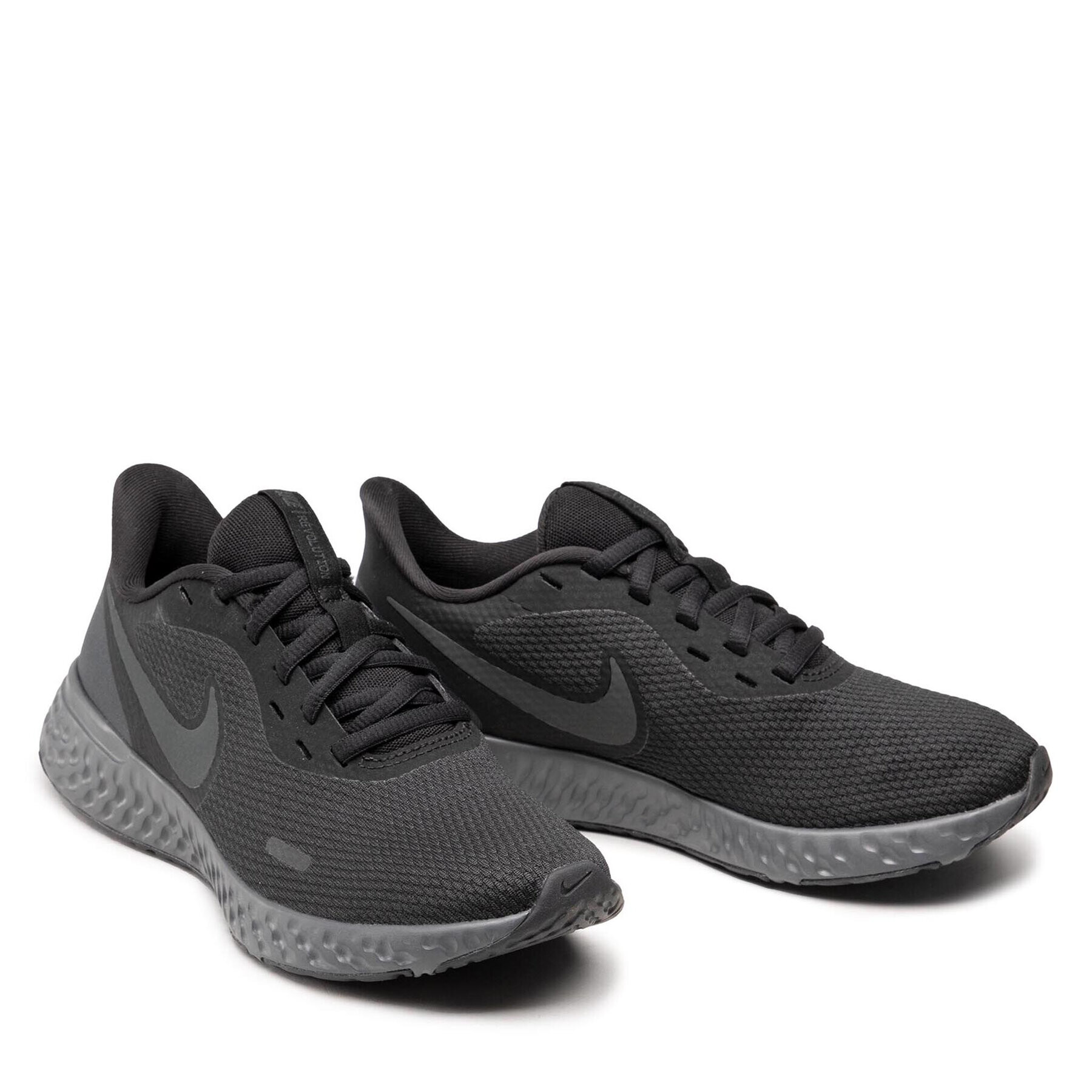 Nike Обувки Revolution 5 BQ3207 001 Черен - Pepit.bg