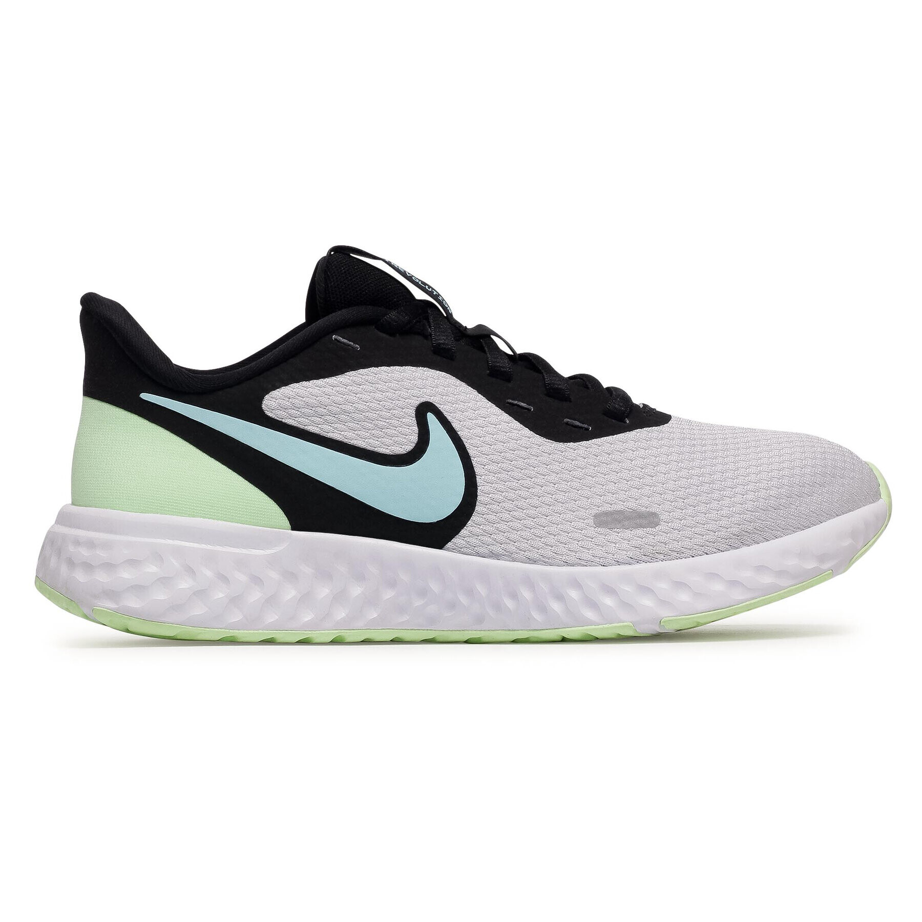 Nike Обувки Revolution 5 BQ3207 009 Бял - Pepit.bg