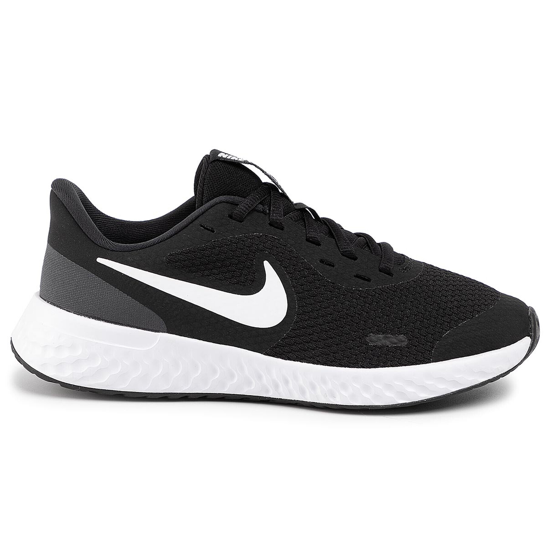 Nike Обувки Revolution 5 (GS) BQ5671 003 Черен - Pepit.bg