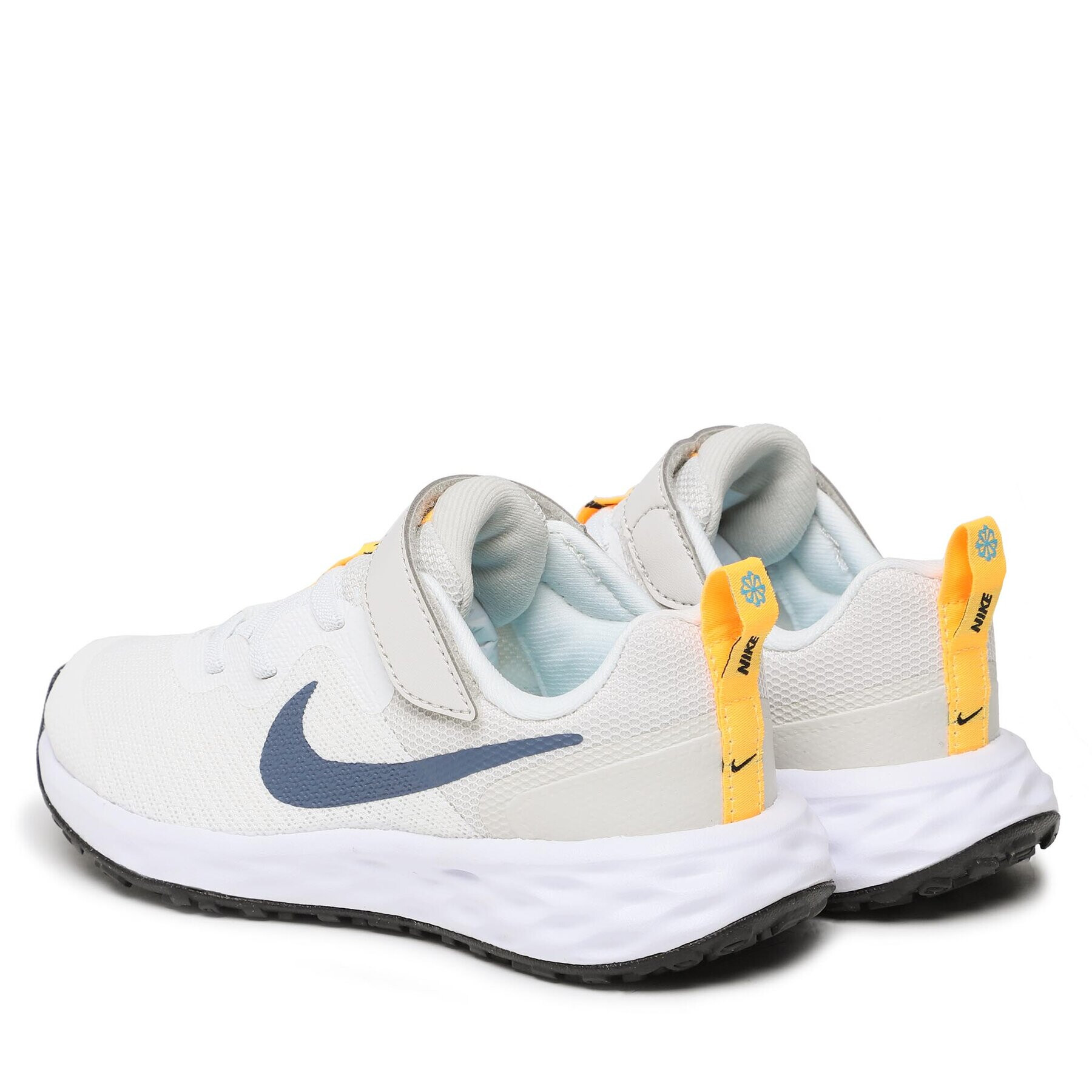 Nike Обувки Revolution 6 Nn (PSV) DD1095 100 Екрю - Pepit.bg