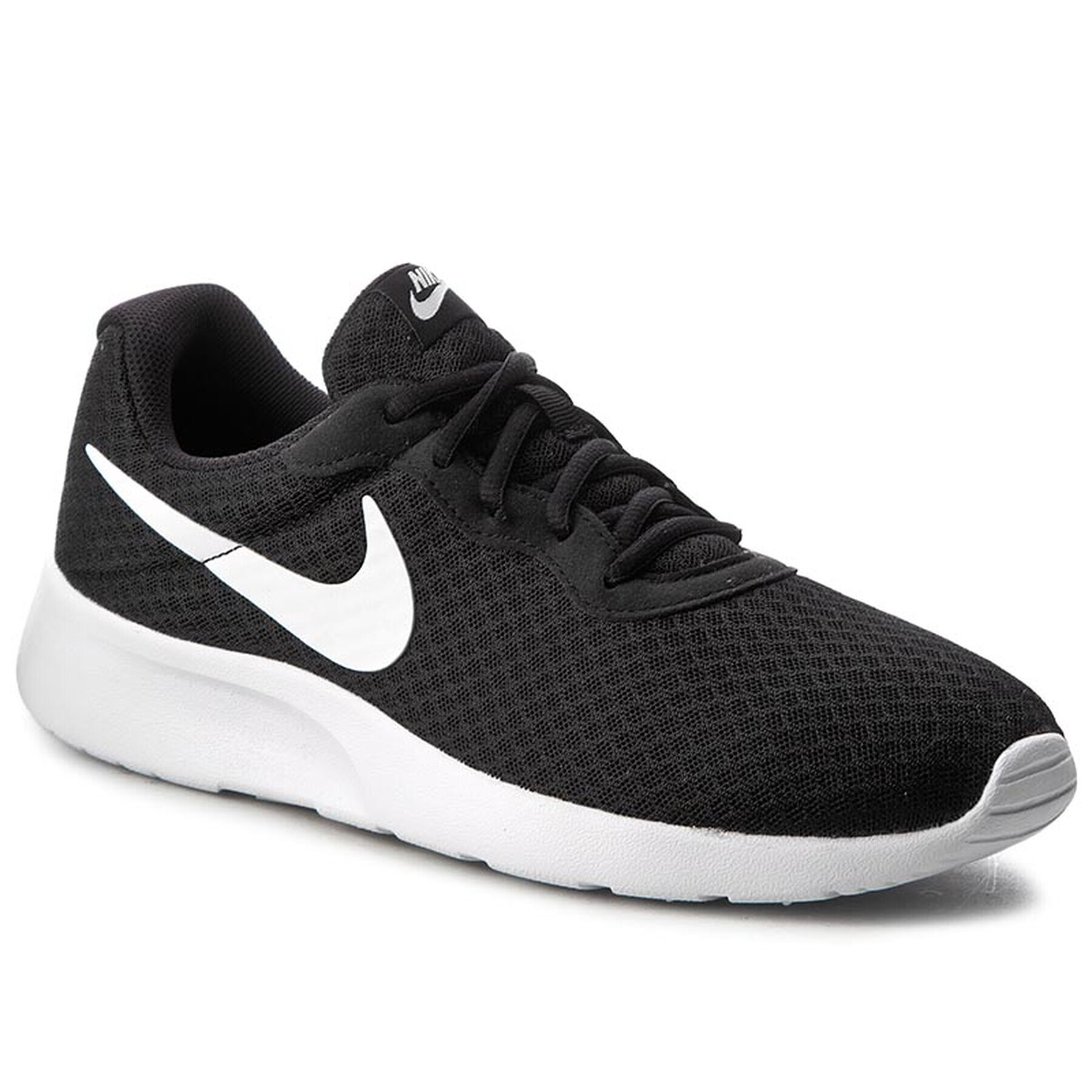 Nike Обувки Tanjun 812654 011 Черен - Pepit.bg