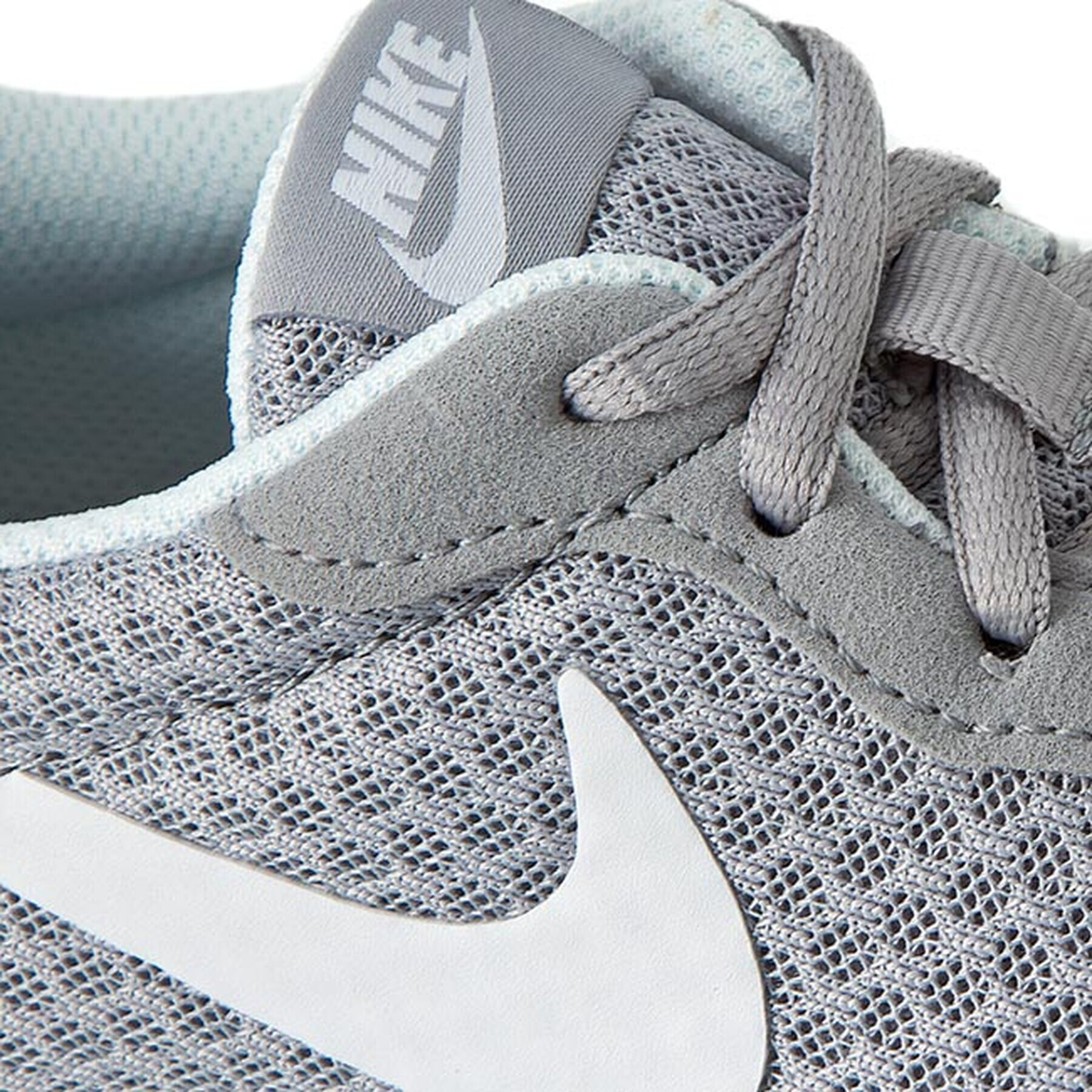 Nike Обувки Tanjun 812655 010 Сив - Pepit.bg