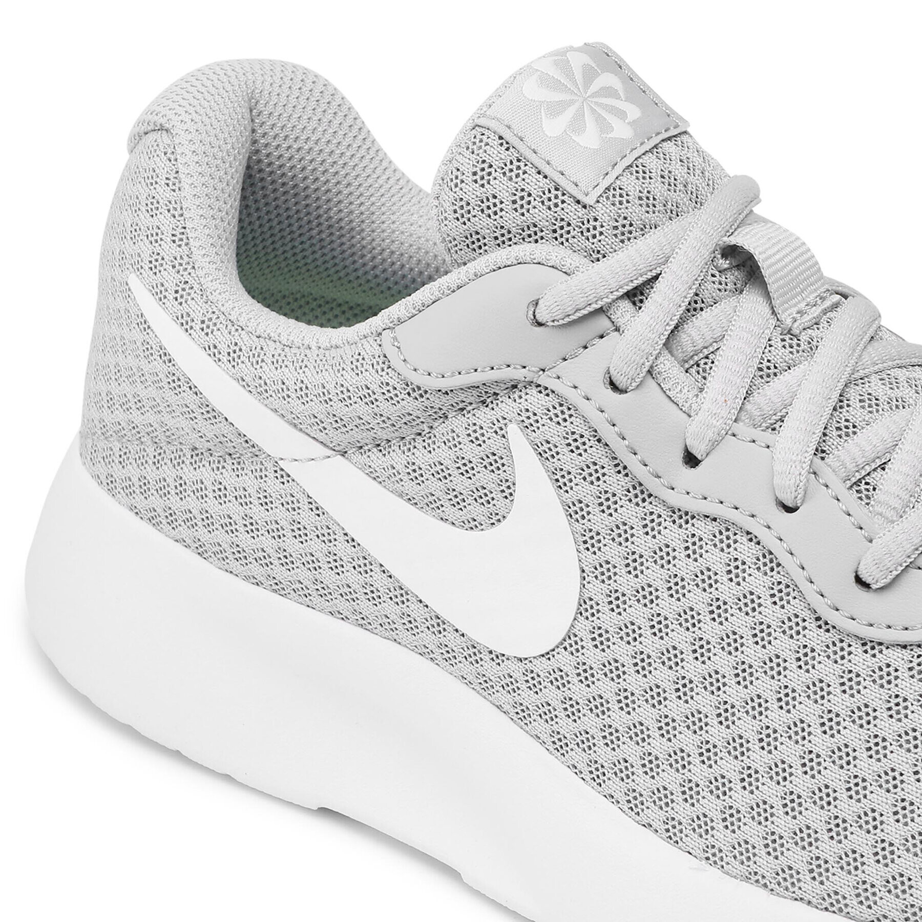 Nike Обувки Tanjun DJ6258 003 Сив - Pepit.bg