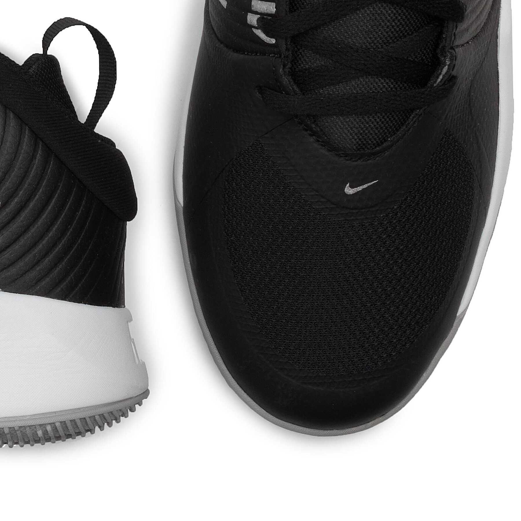 Nike Обувки Team Hustle D 9 (Gs) AQ4224 001 Черен - Pepit.bg