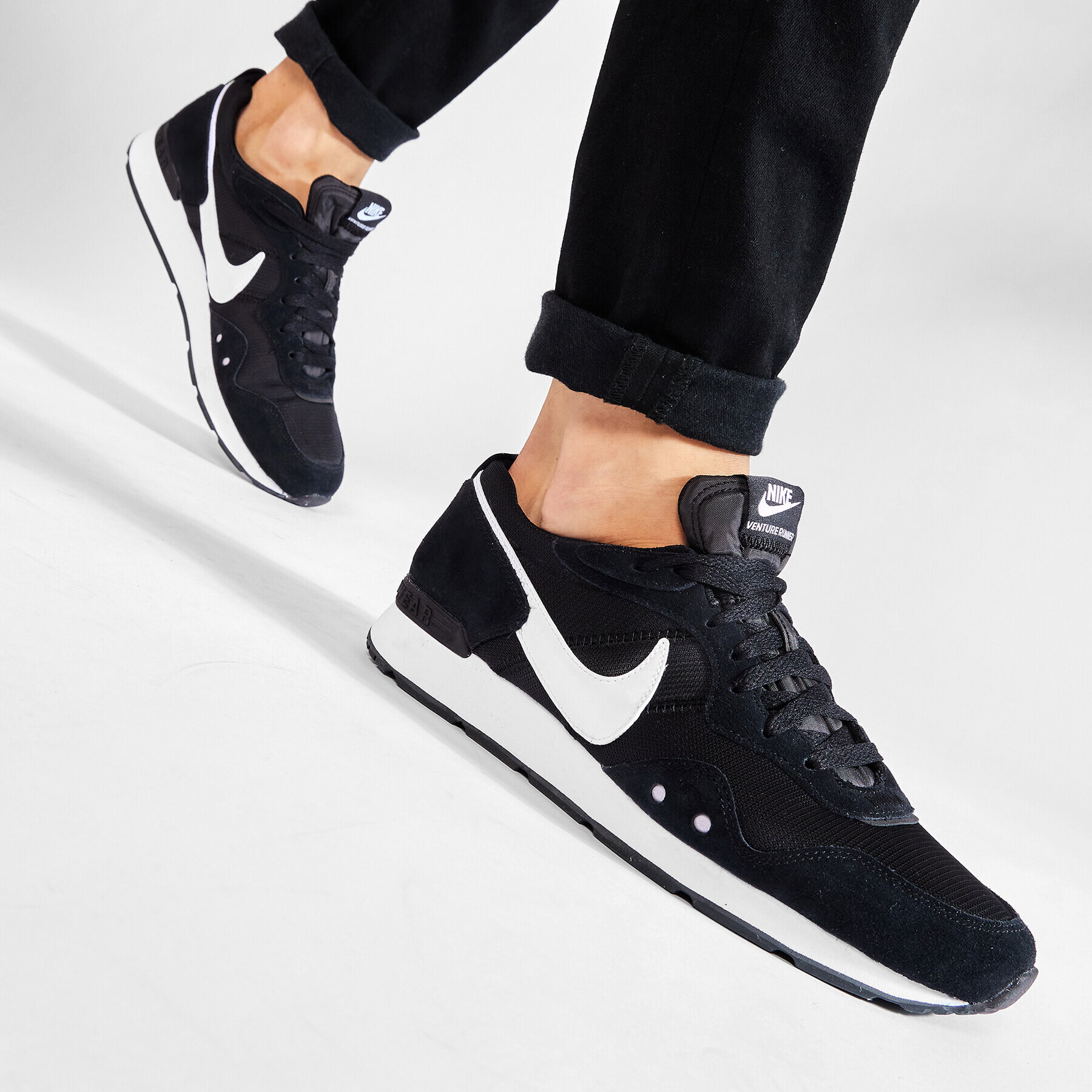 Nike Обувки Venture Runner CK2944 002 Черен - Pepit.bg