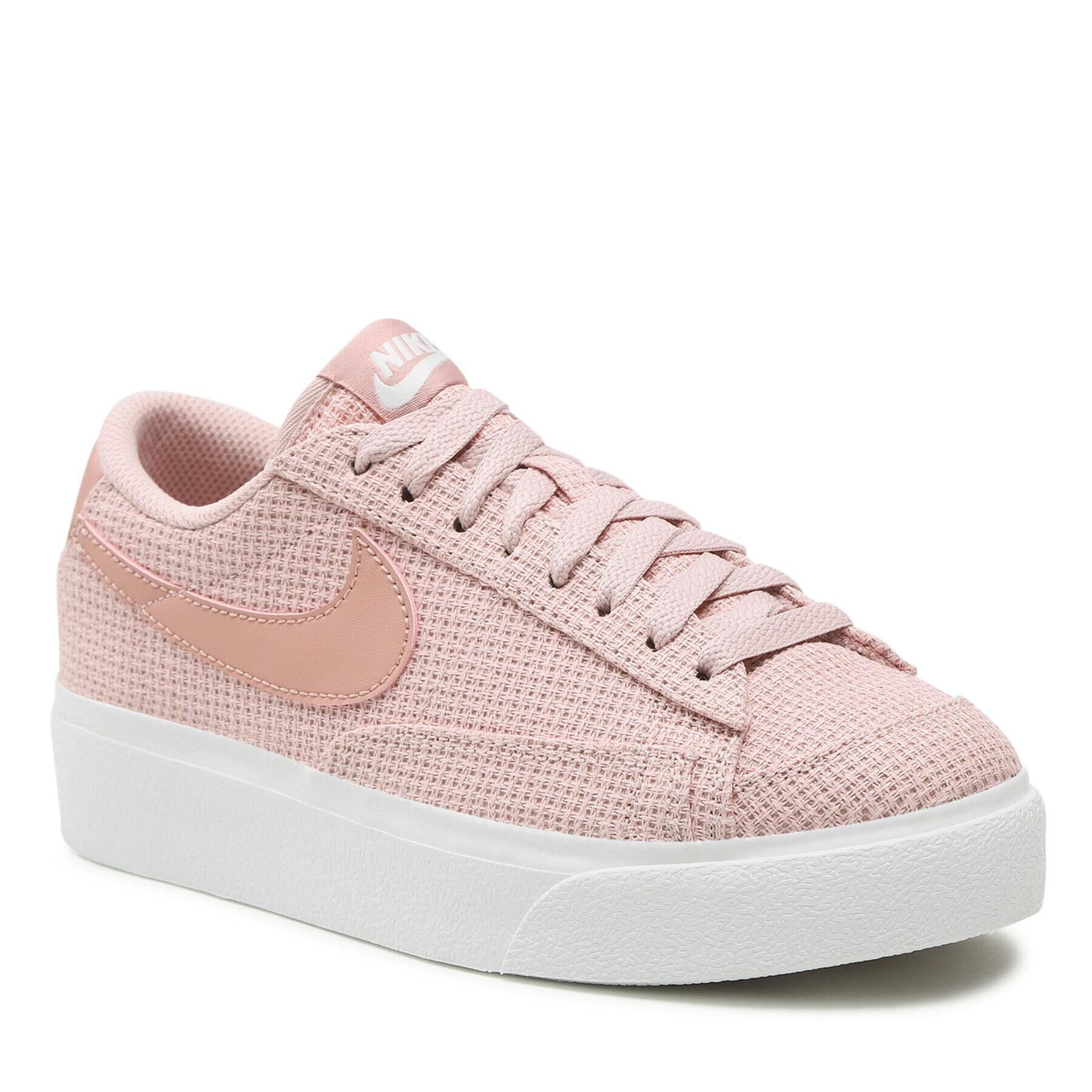 Nike Обувки W Blazer Low Patform Ess DN0744 600 Розов - Pepit.bg