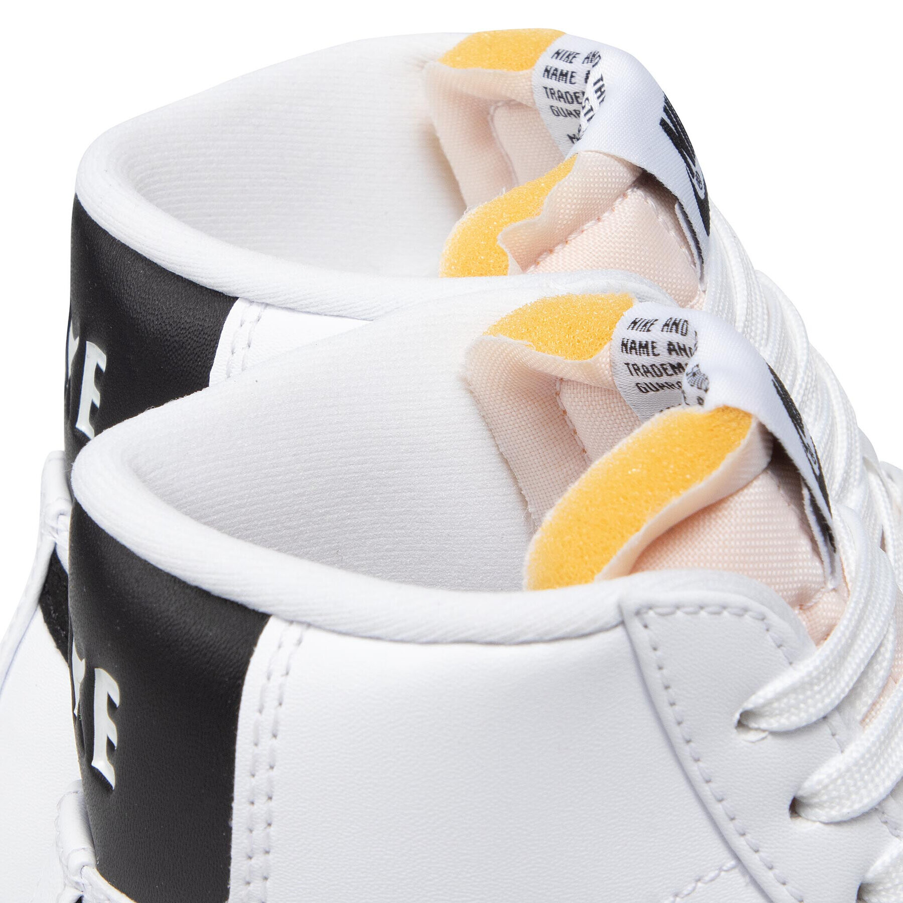 Nike Обувки W Blazer Mid '77 Next Nature DO1344 101 Бял - Pepit.bg