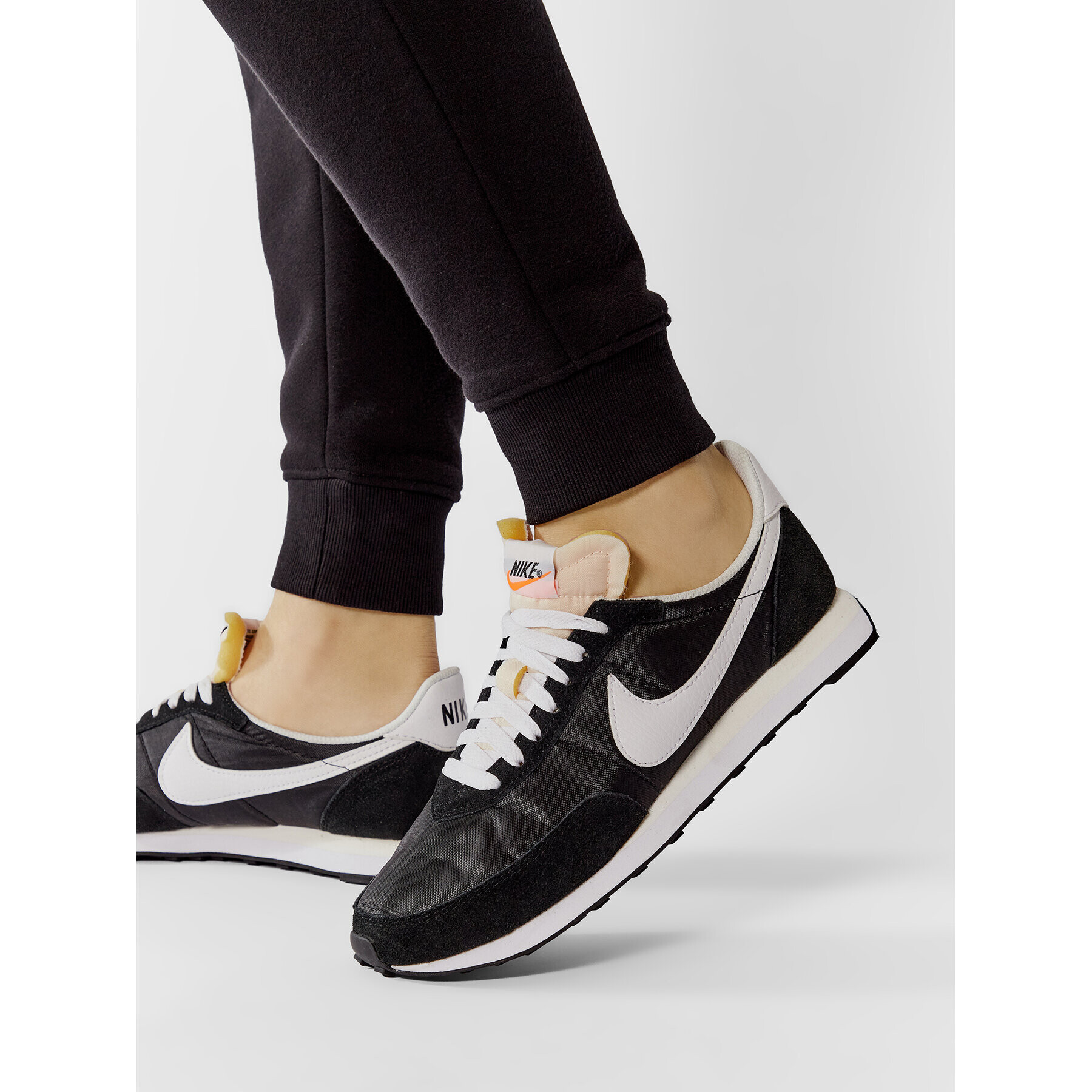 Nike Обувки Waffle Trainer 2 DH1349 001 Черен - Pepit.bg