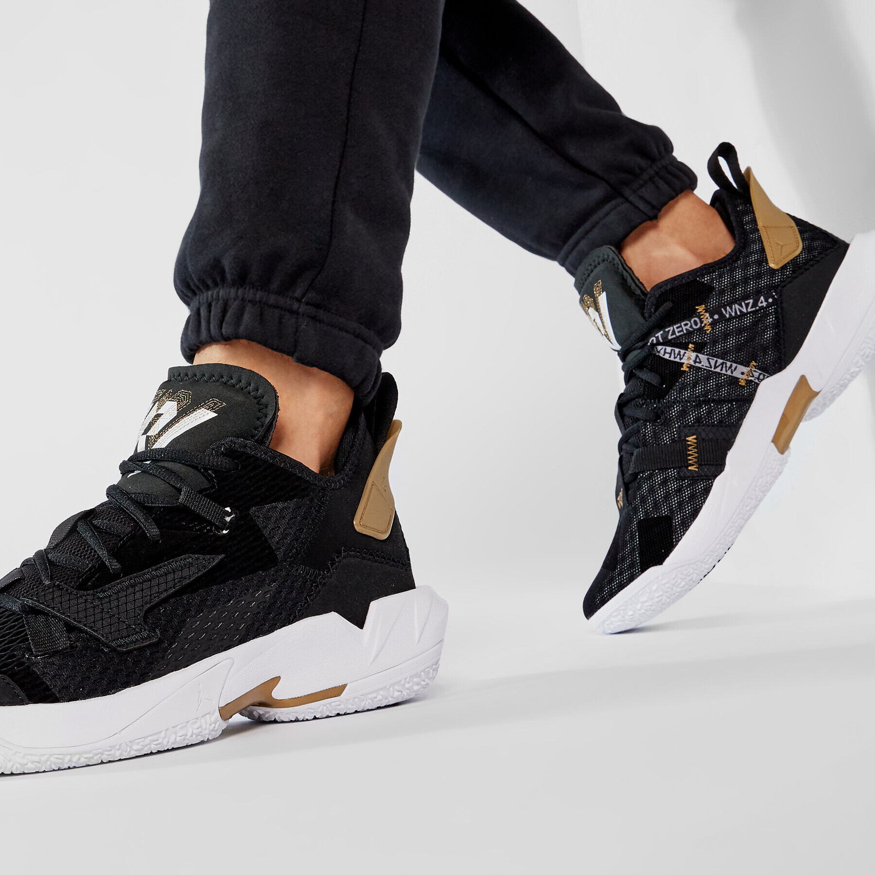 Nike Обувки Why Not Zero.4 CQ4230 001 Черен - Pepit.bg