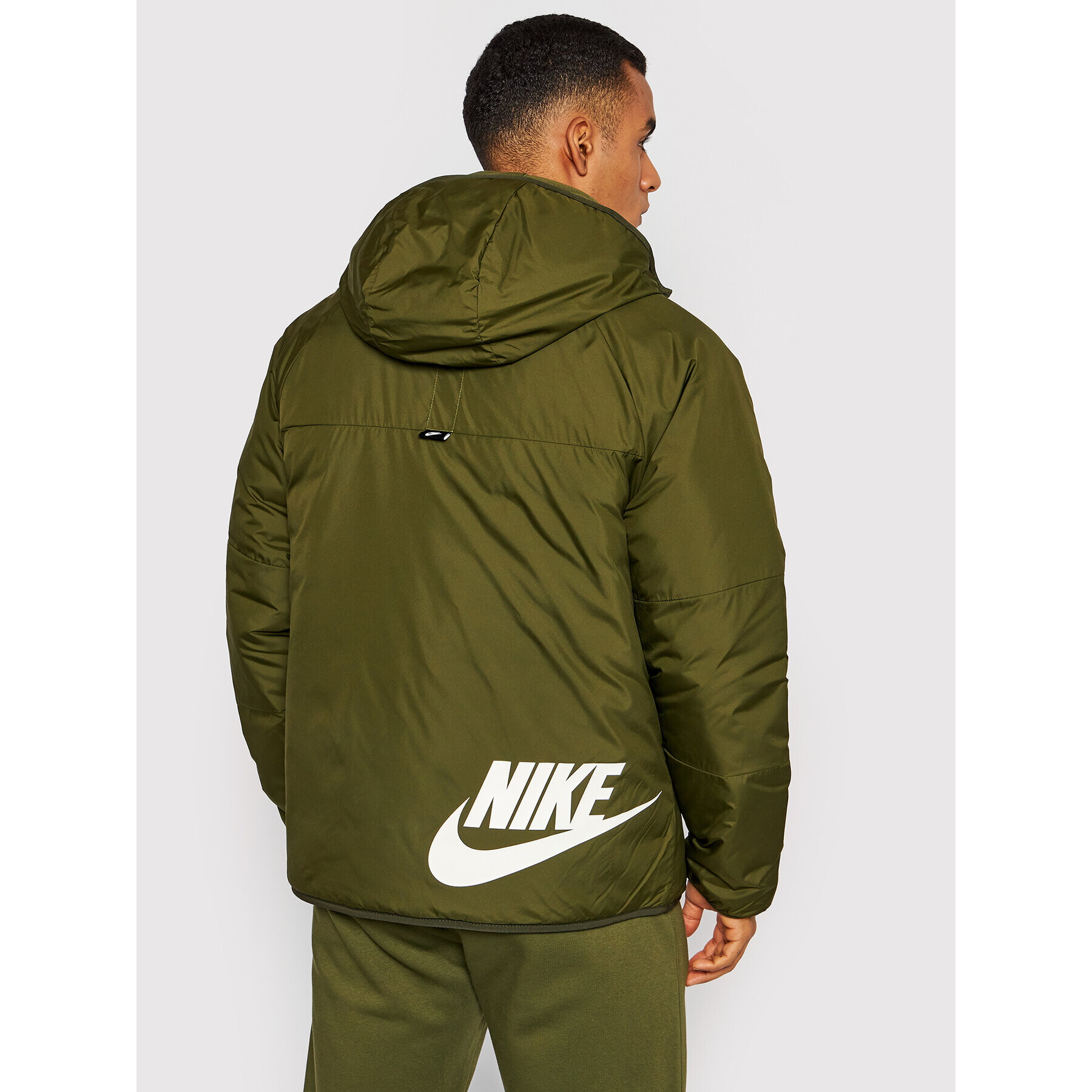 Nike Преходно яке Sportswear Therma-Fit Legace DH2783 Зелен Regular Fit - Pepit.bg