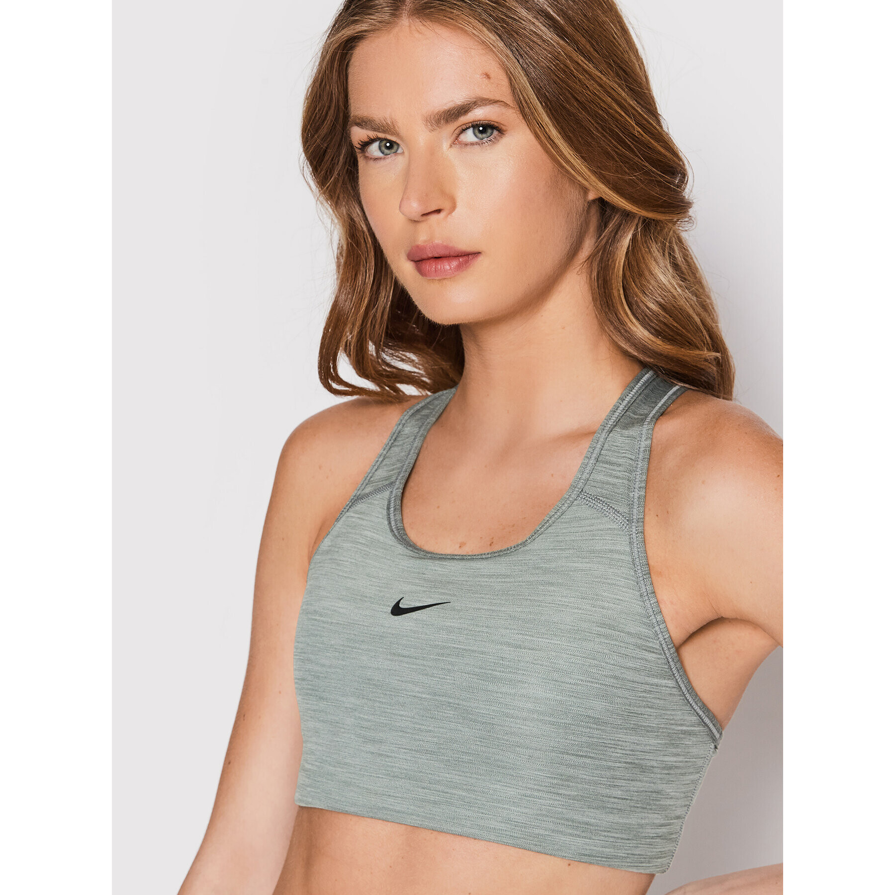 Nike Спортен сутиен Swoosh BV3636 Сив - Pepit.bg