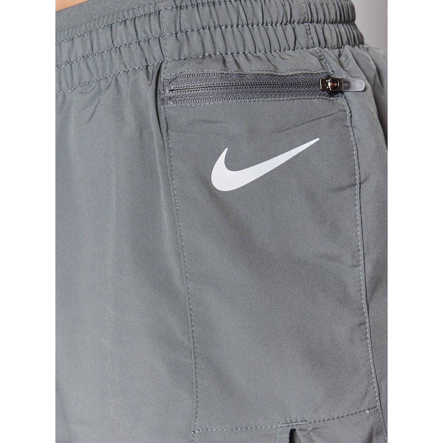 Nike Спортни шорти Tempo Luxe CZ9574 Сив Regular Fit - Pepit.bg