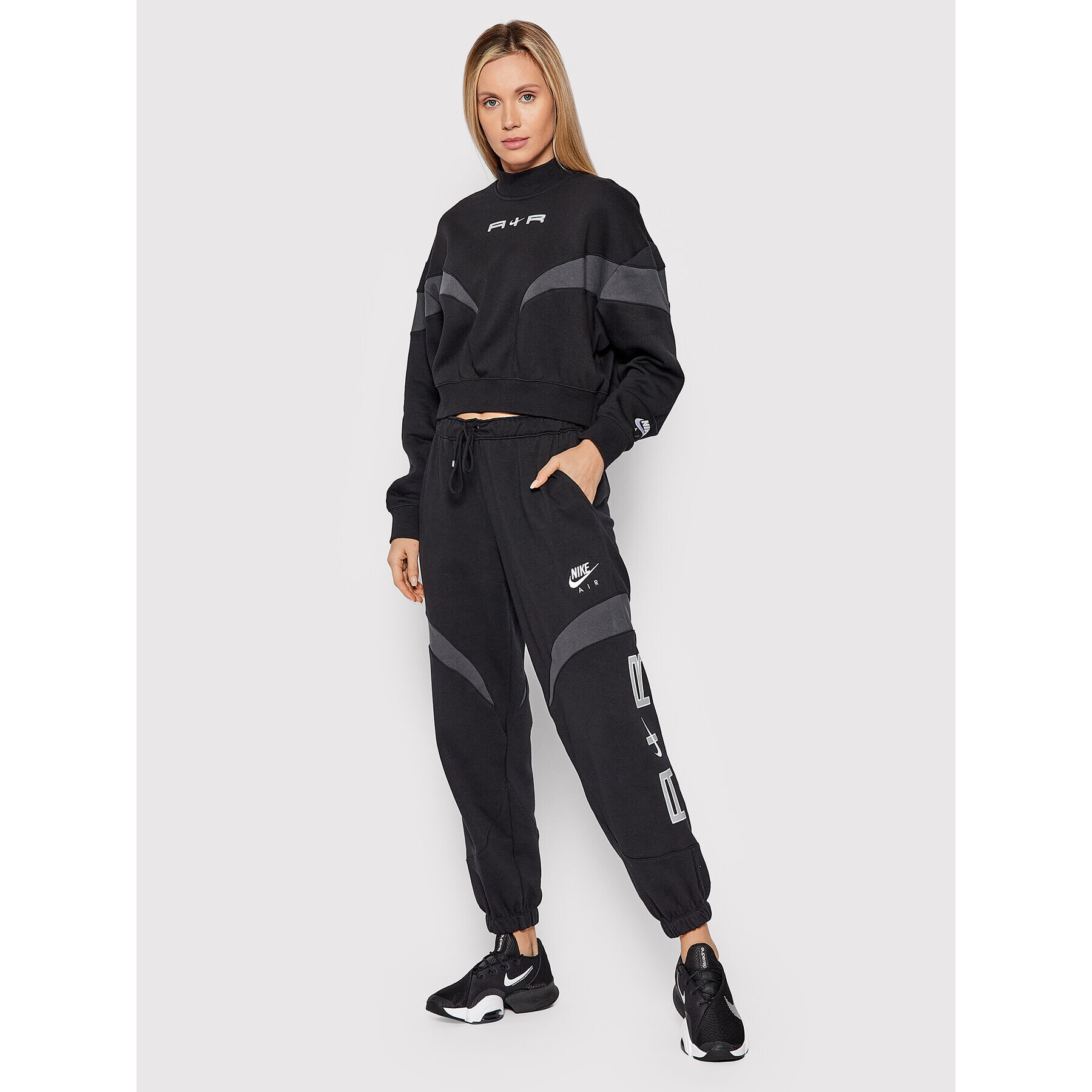 Nike Суитшърт Air DD5433 Черен Relaxed Fit - Pepit.bg