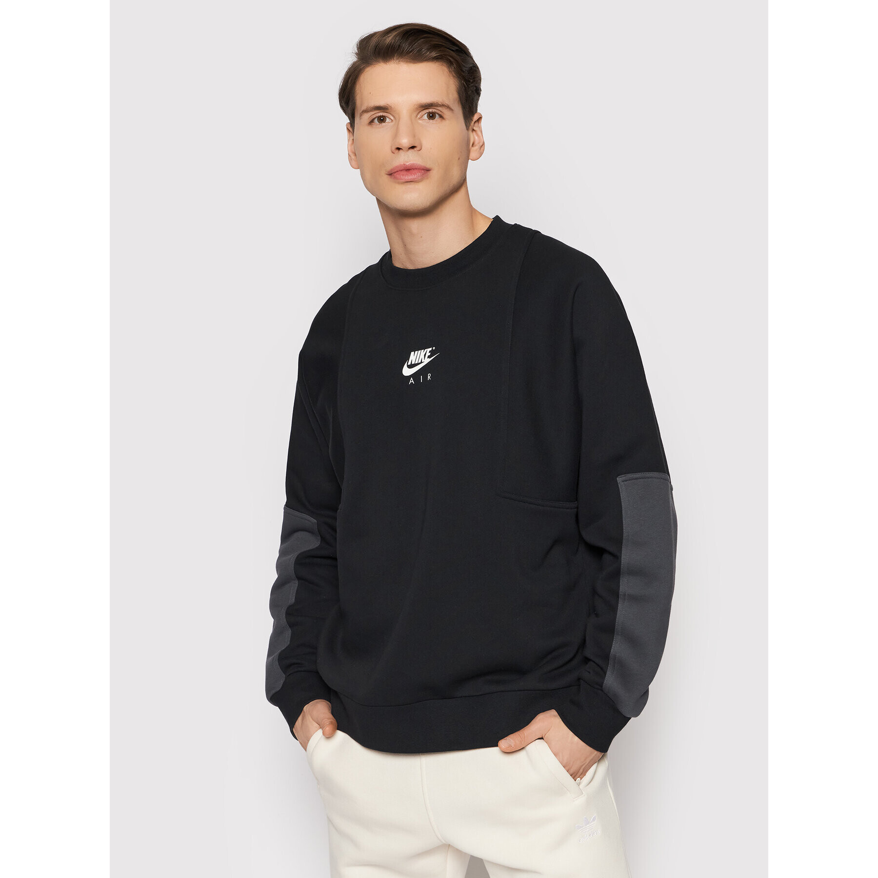 Nike Суитшърт Air DD6403 Черен Regular Fit - Pepit.bg