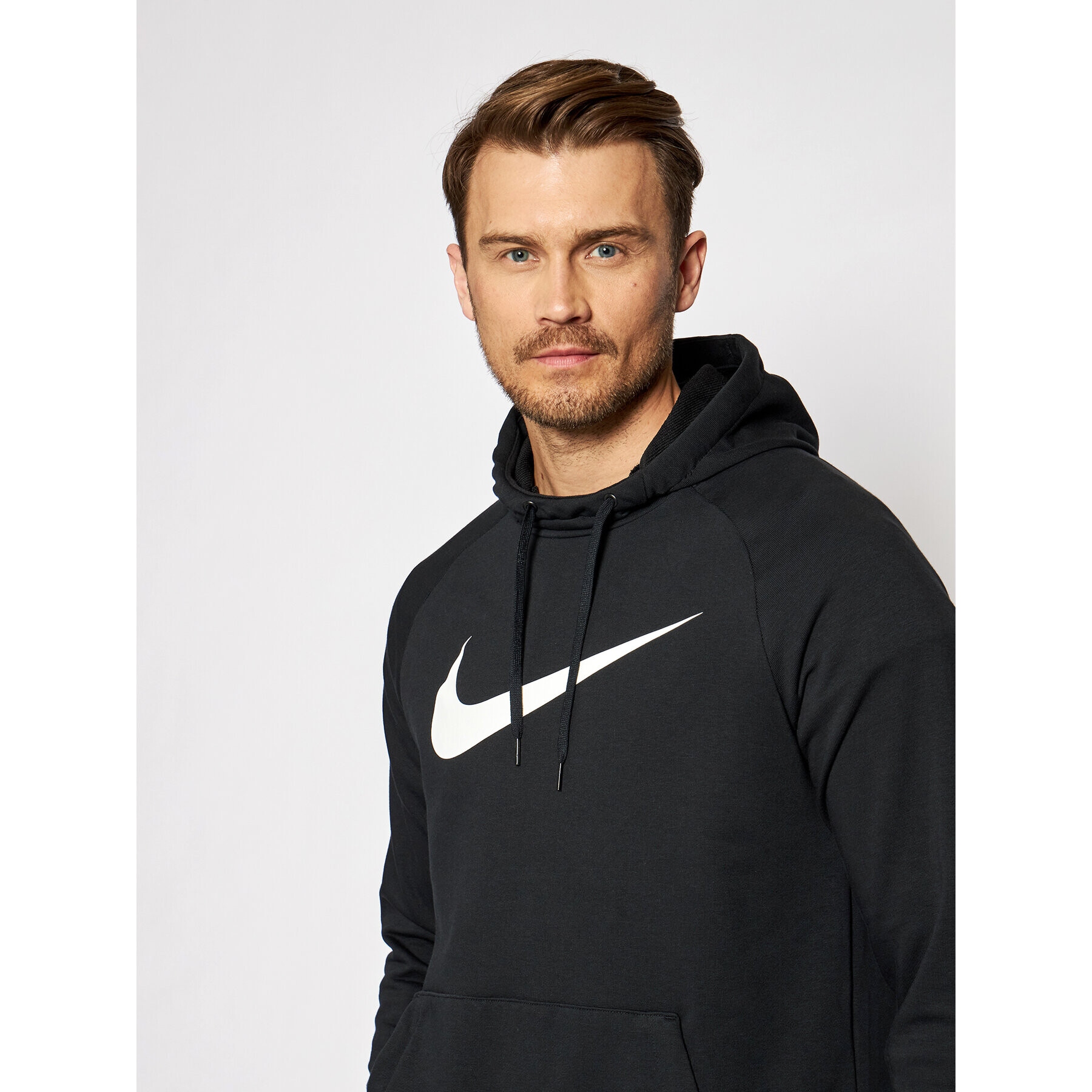 Nike Суитшърт Dri-Fit Swoosh CZ2425 Черен Standard Fit - Pepit.bg