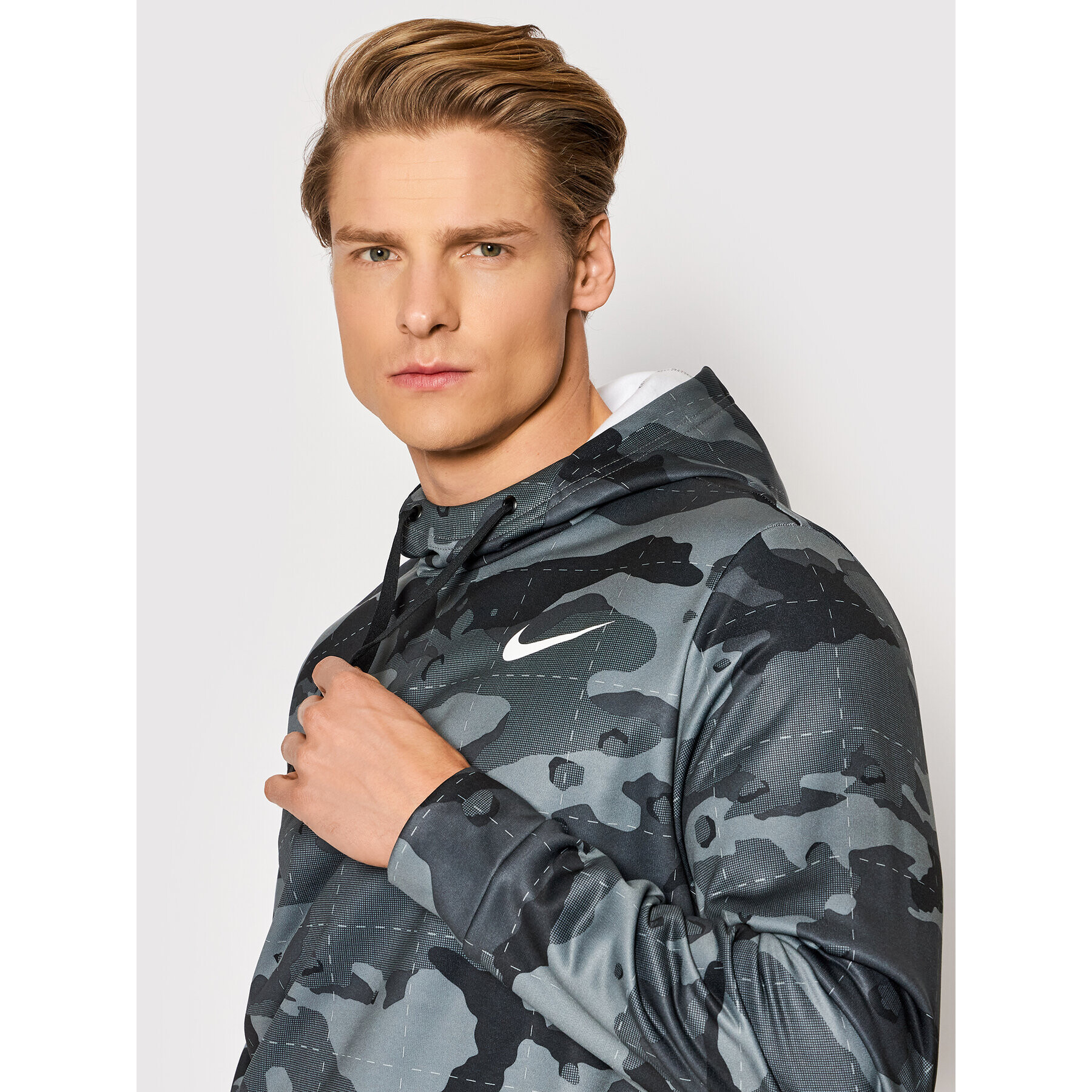 Nike Суитшърт от техническо трико Camo Training DD1757 Зелен Regular Fit - Pepit.bg
