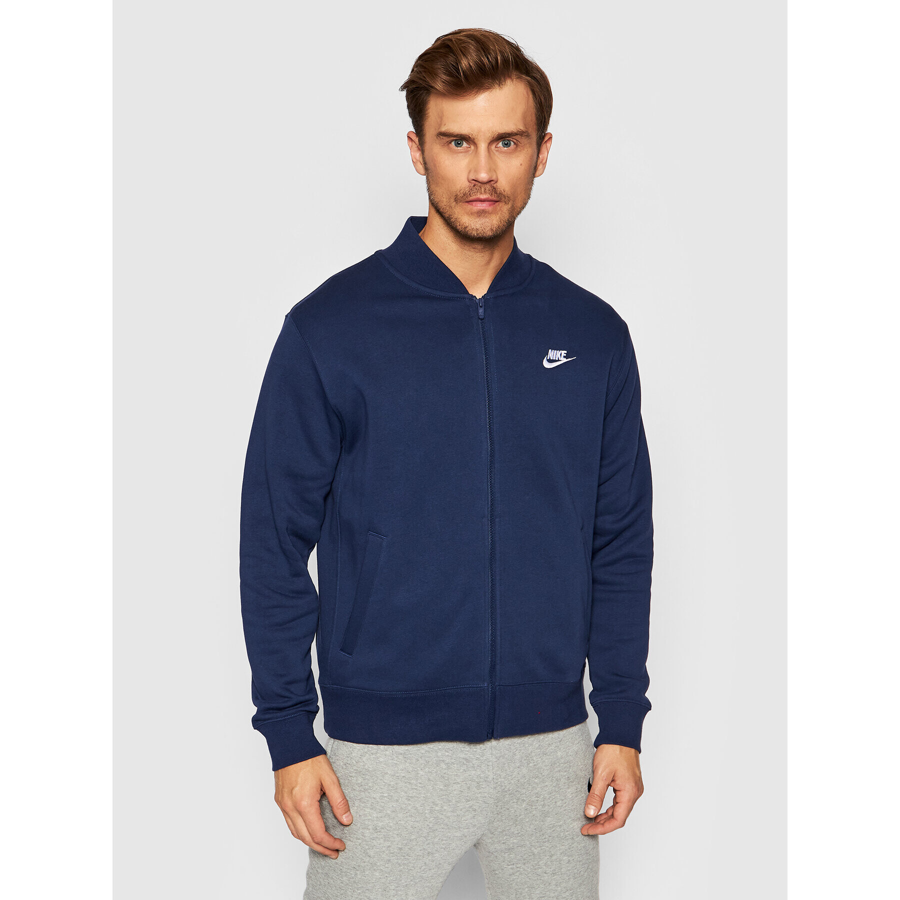 Nike Суитшърт Sportswear Club BV2686 Тъмносин Standard Fit - Pepit.bg