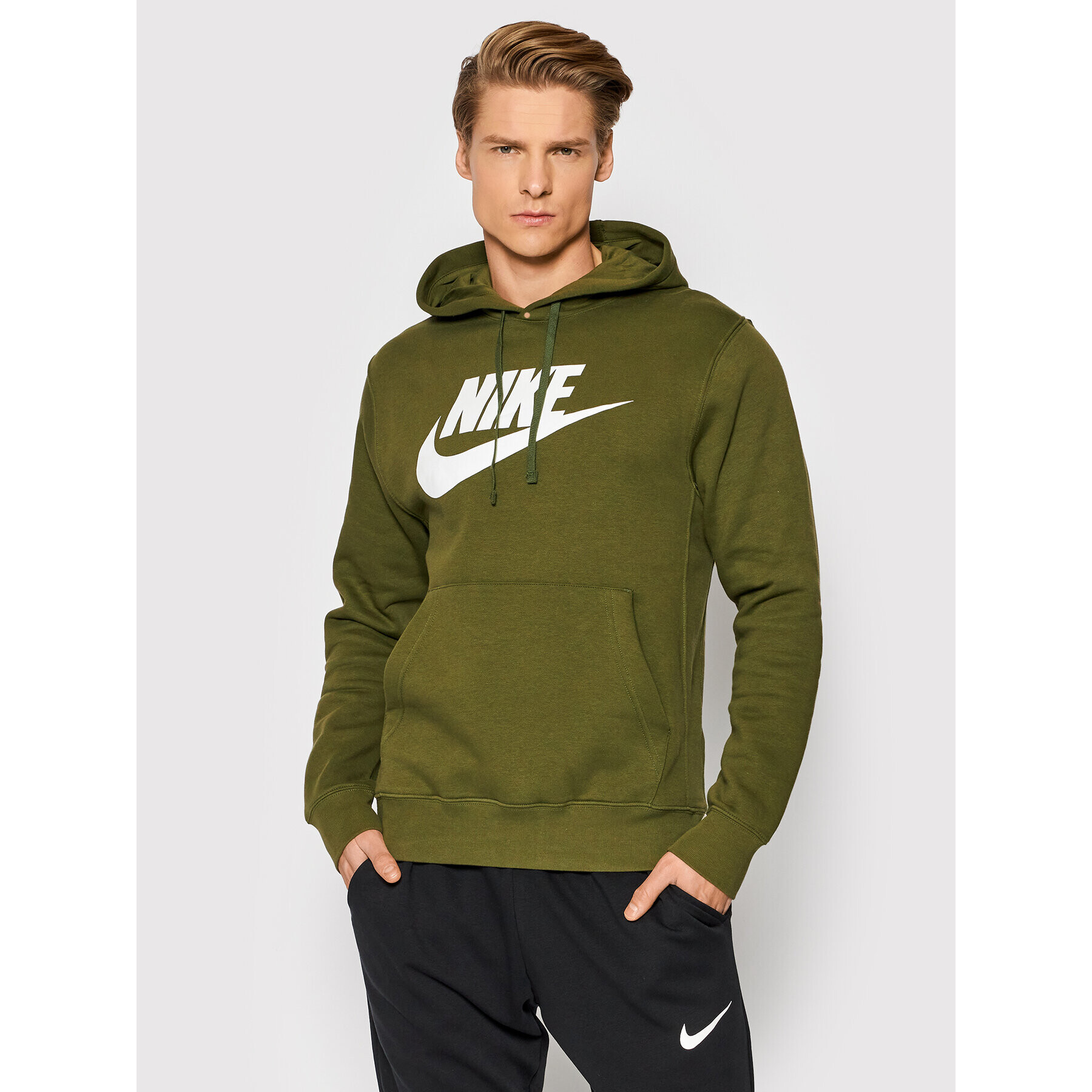 Nike Суитшърт Sportswear Club BV2973 Зелен Standard Fit - Pepit.bg