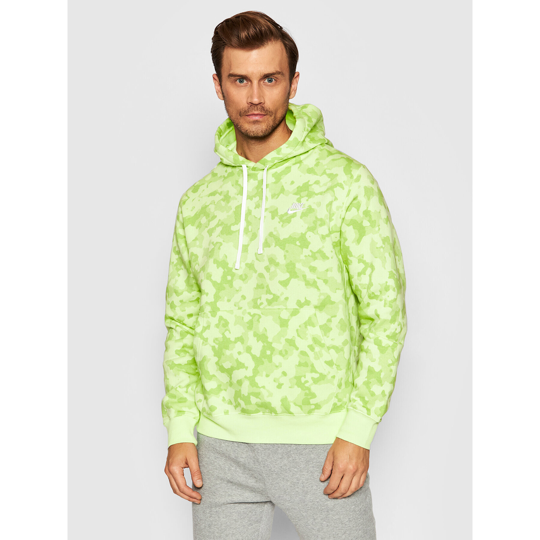 Nike Суитшърт Sportswear Club DA0055 Зелен Standard Fit - Pepit.bg