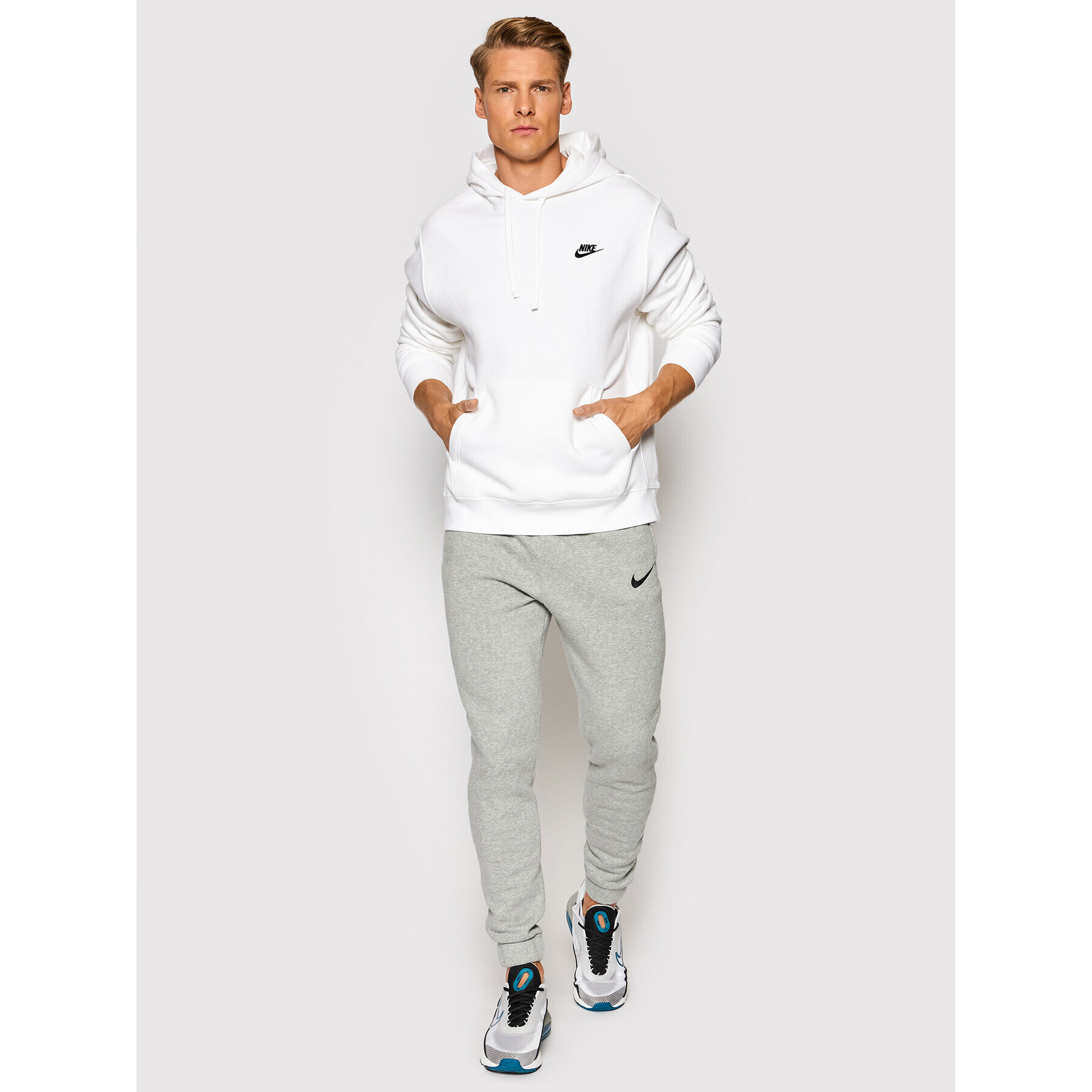 Nike Суитшърт Sportswear Club Fleece BV2854 Бял Standard Fit - Pepit.bg