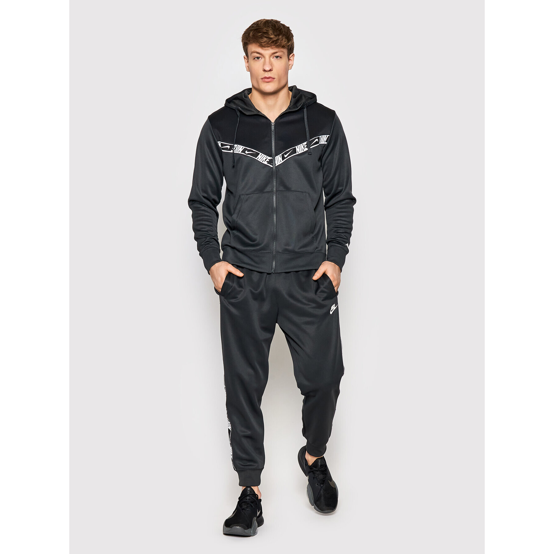 Nike Суитшърт Sportswear DM4672 Сив Regular Fit - Pepit.bg